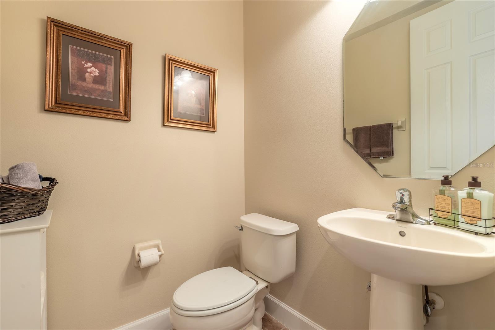 Image 33 of 79 For 1734 Covendale Lane