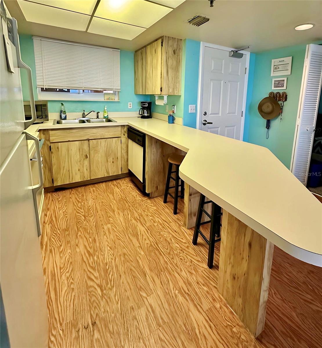 Image 5 of 17 For 421 Atlantic Avenue 407