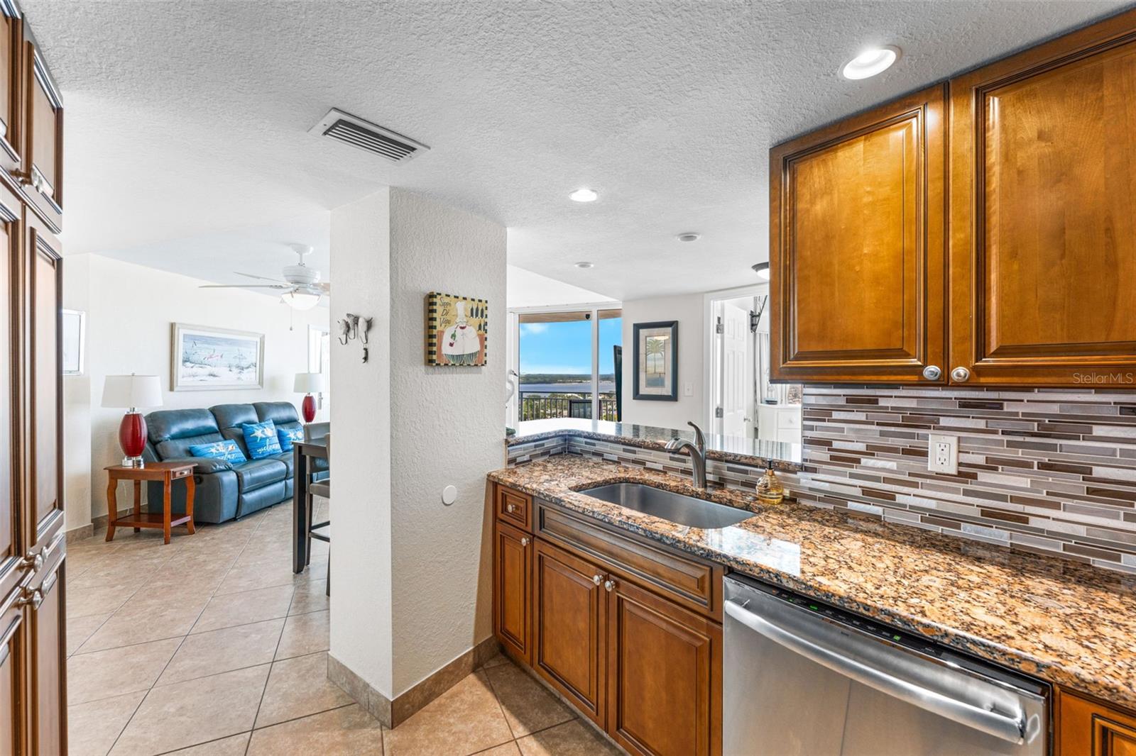 Image 11 of 36 For 2625 Atlantic Avenue 18nw