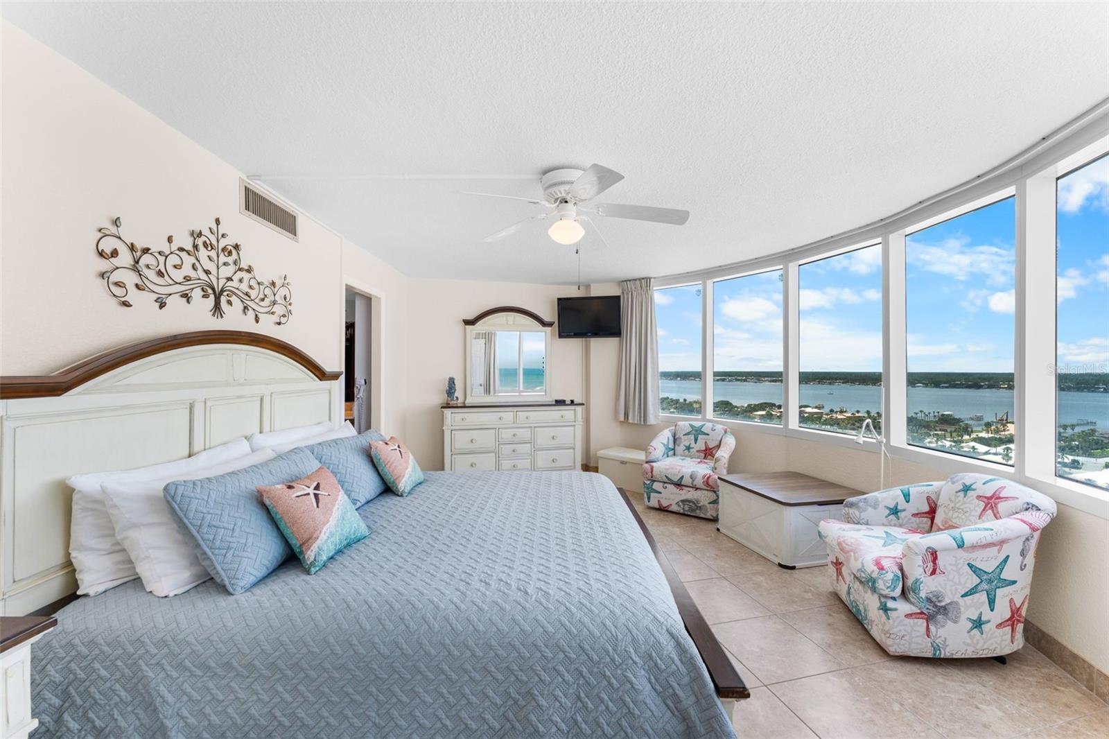 Image 12 of 36 For 2625 Atlantic Avenue 18nw