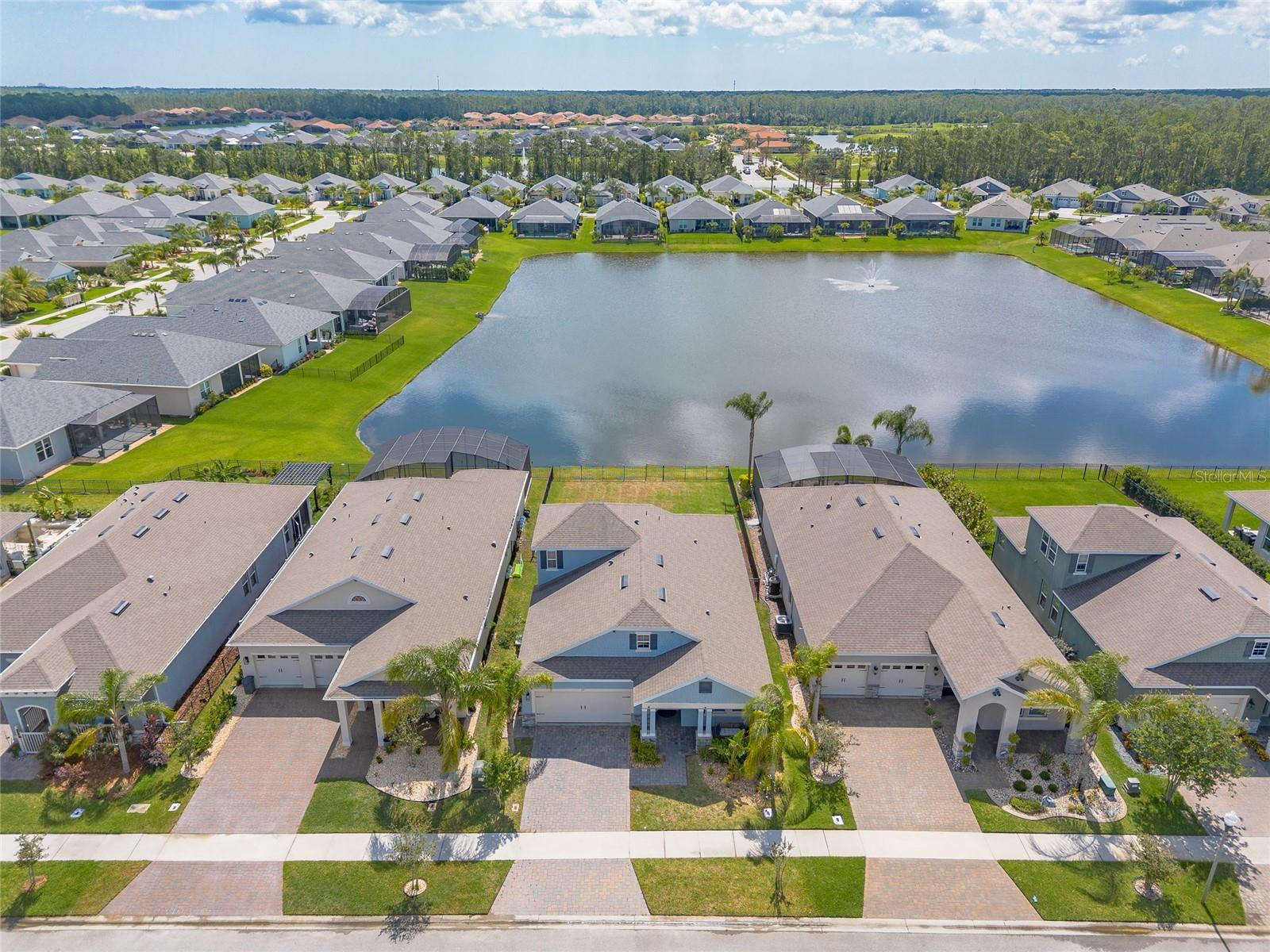 Image 13 of 54 For 219 Venetian Palms Boulevard