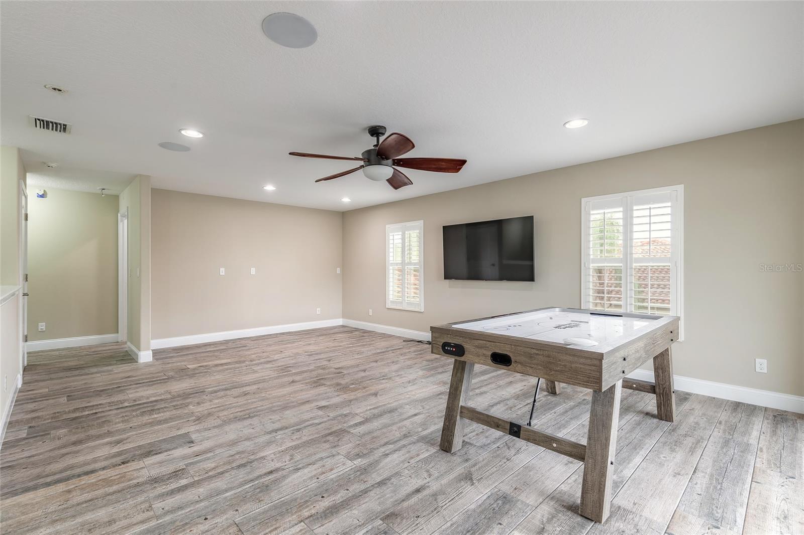 Image 46 of 75 For 254 Cappella Court