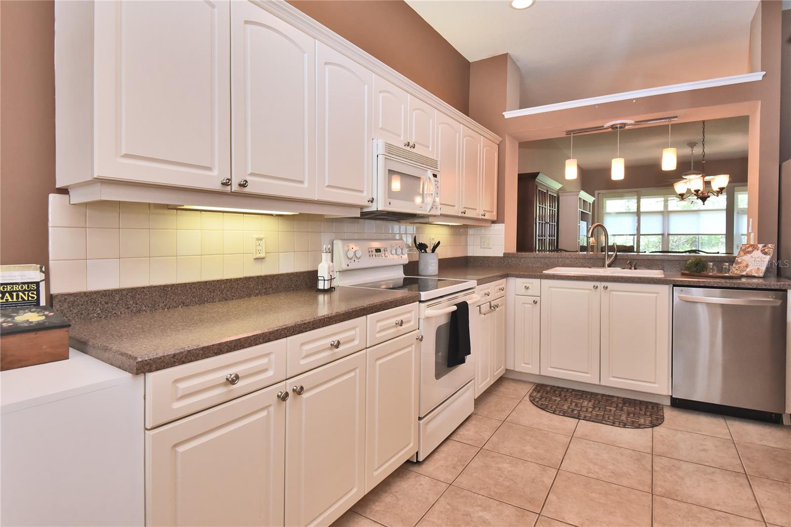 Image 10 of 55 For 1442 Carlow Circle