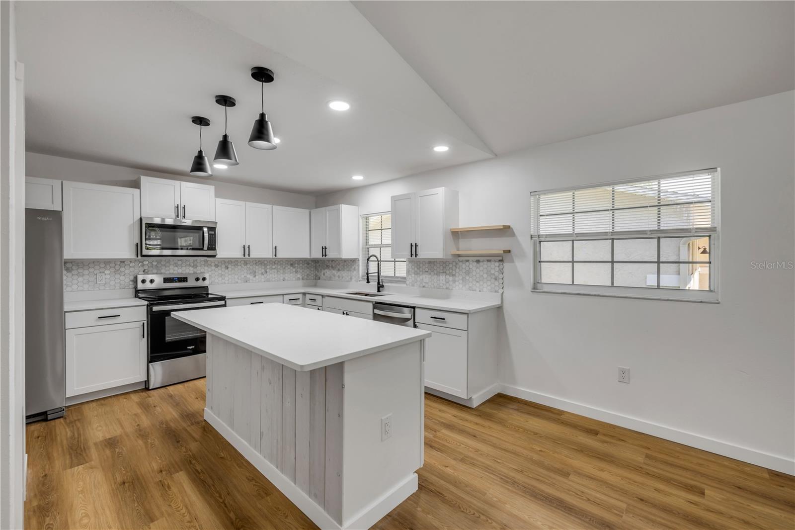 Image 10 of 37 For 2822 Brookline Avenue
