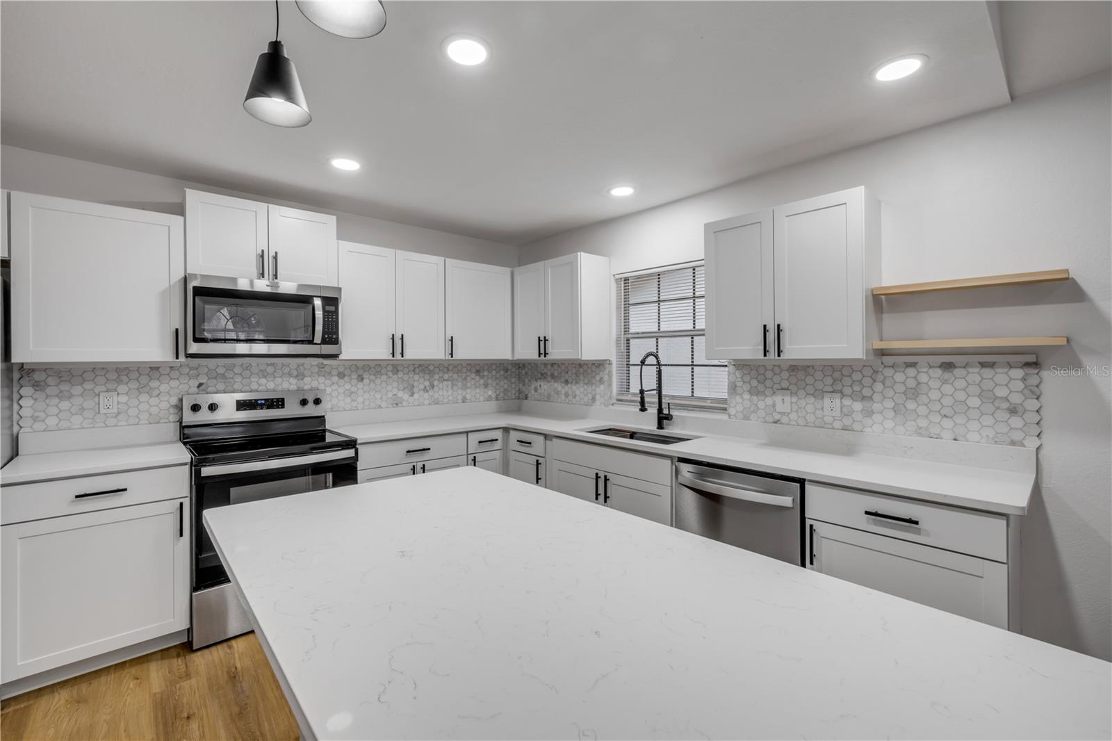 Image 13 of 37 For 2822 Brookline Avenue