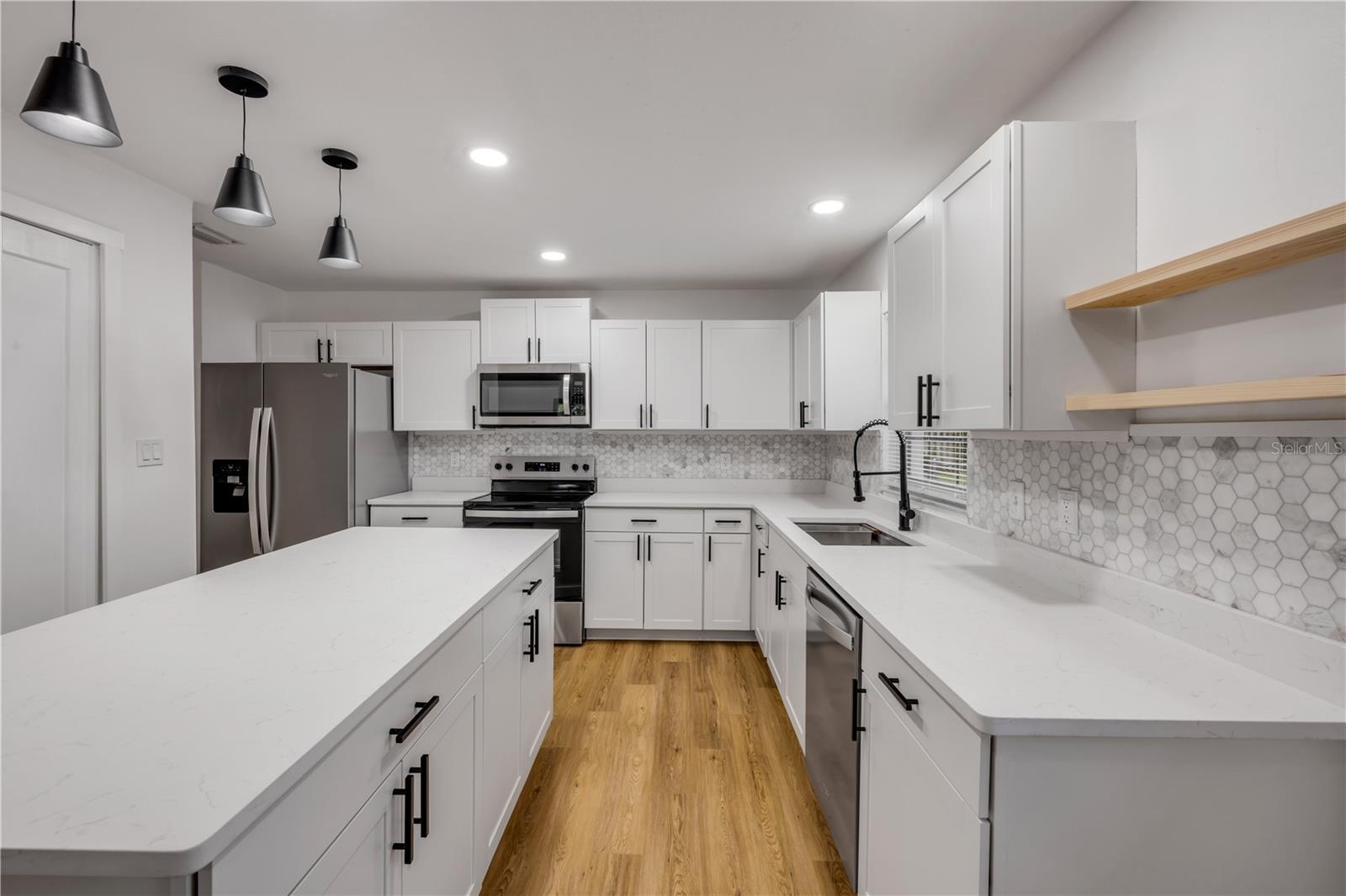 Image 14 of 37 For 2822 Brookline Avenue