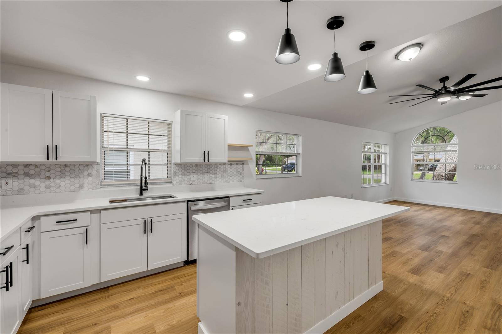 Image 17 of 37 For 2822 Brookline Avenue
