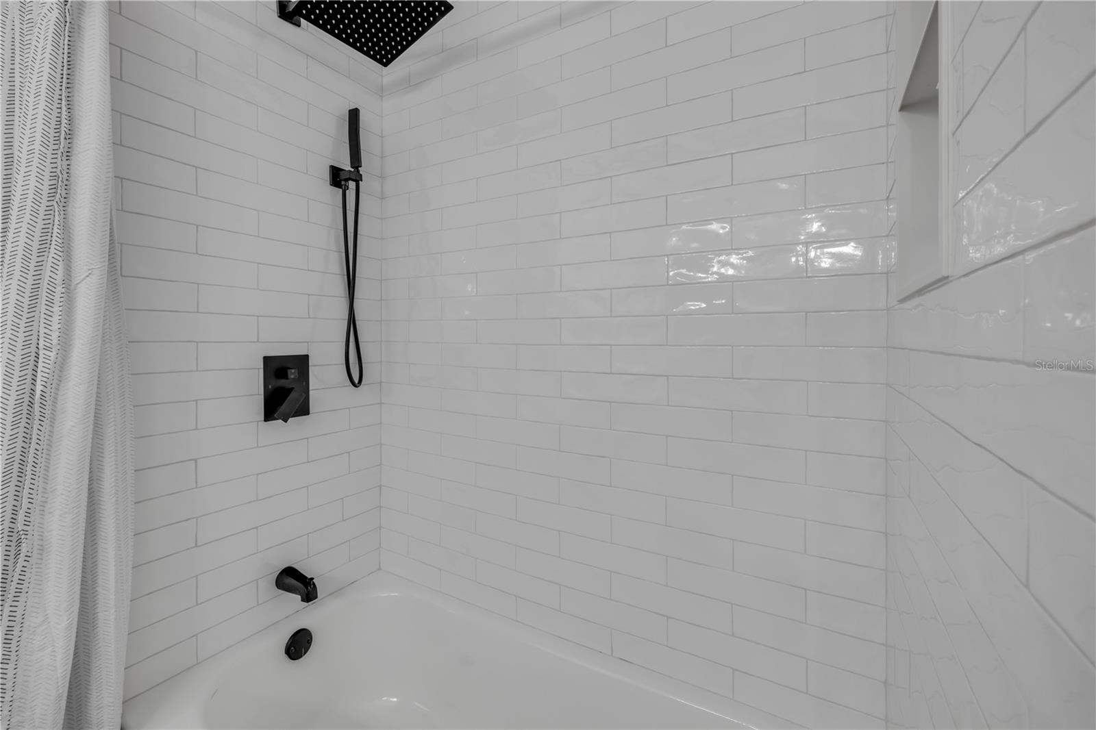 Image 27 of 37 For 2822 Brookline Avenue
