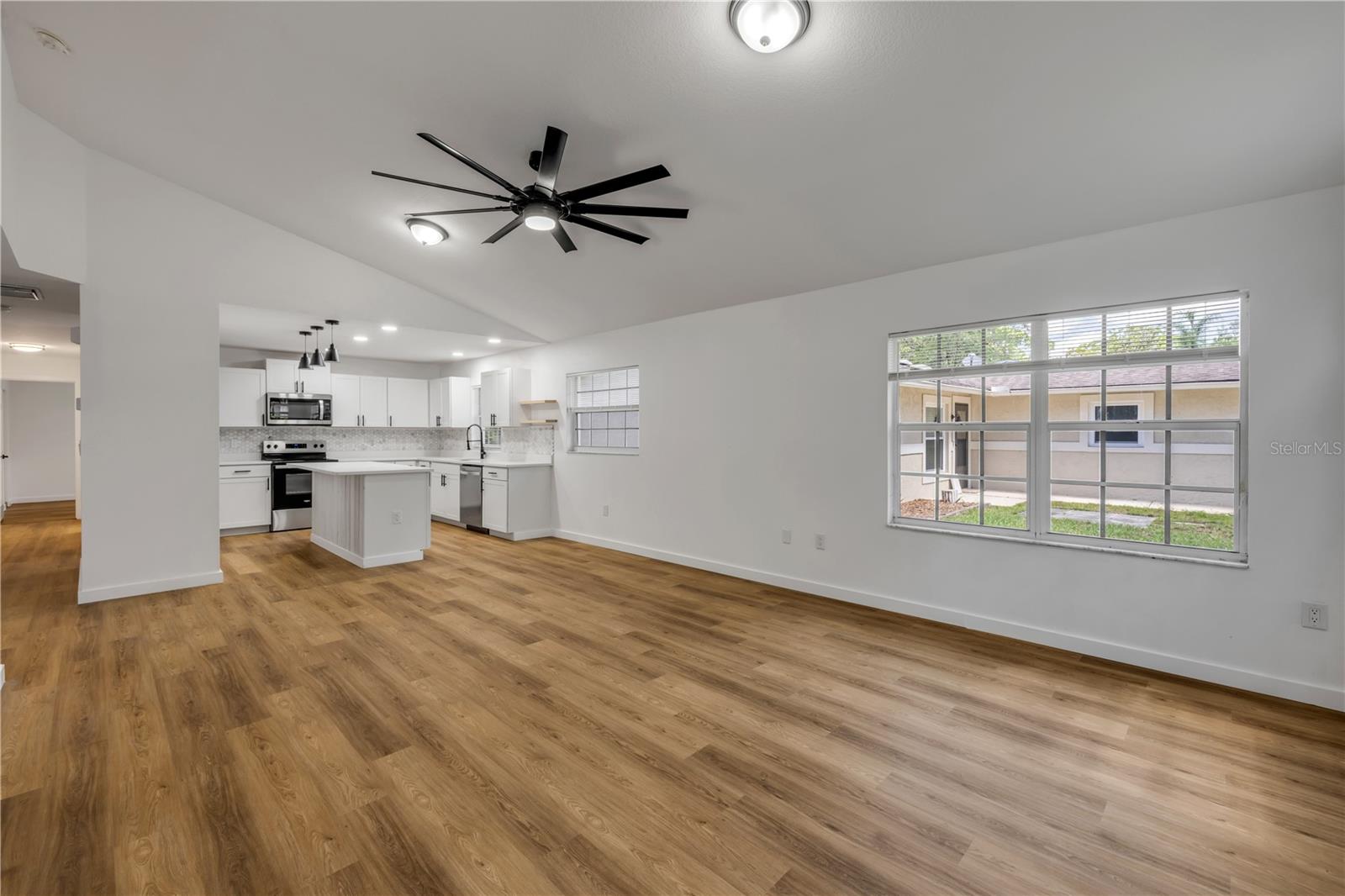 Image 9 of 37 For 2822 Brookline Avenue
