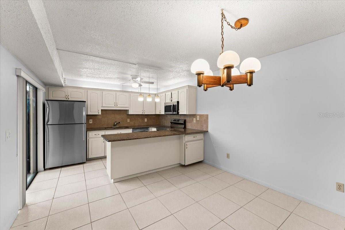 Image 10 of 39 For 94 Cedar Dunes Drive