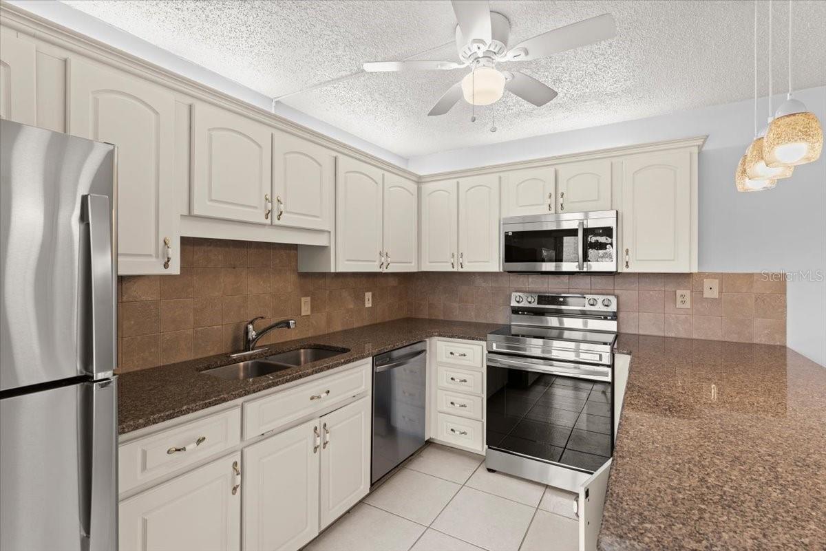 Image 12 of 39 For 94 Cedar Dunes Drive