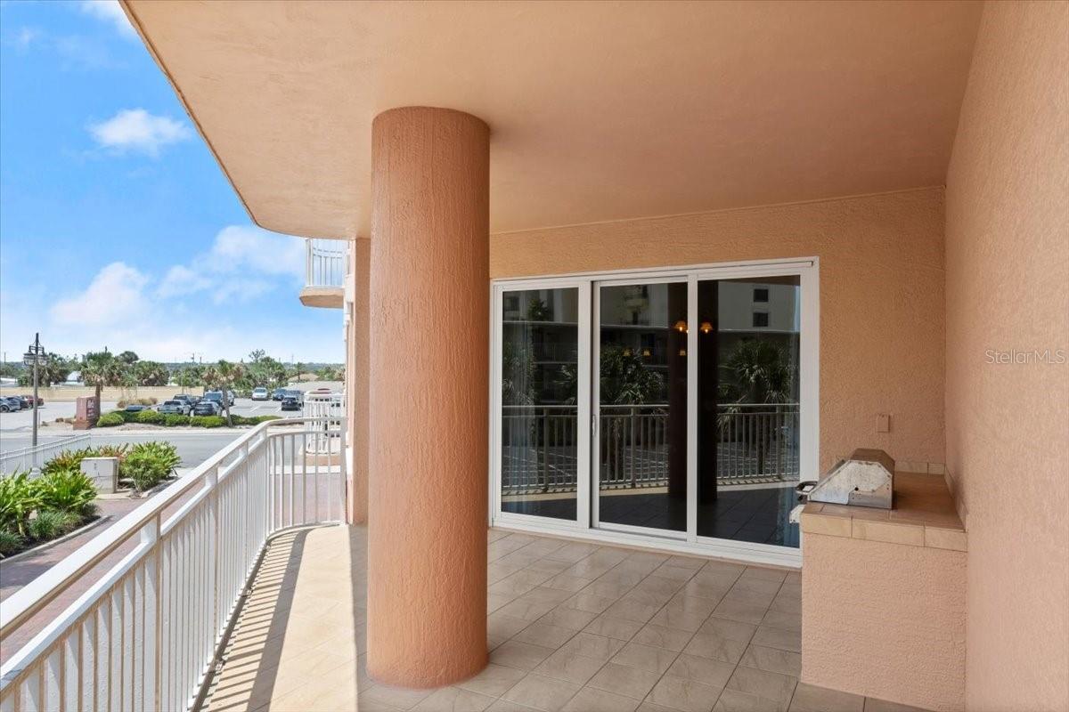 Image 6 of 56 For 3245 Atlantic Avenue 208