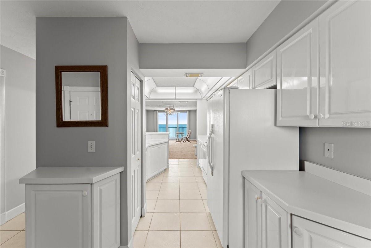 Image 10 of 30 For 3425 Atlantic Avenue 902