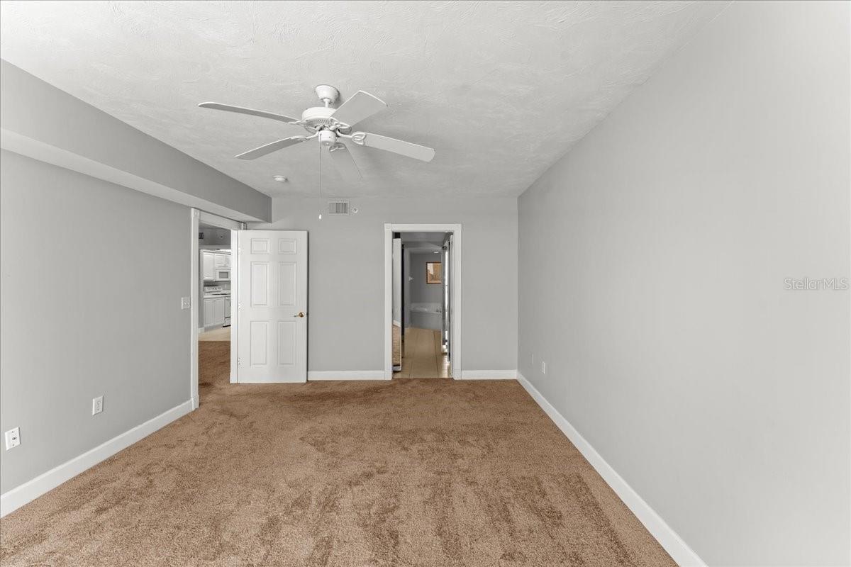 Image 22 of 30 For 3425 Atlantic Avenue 902