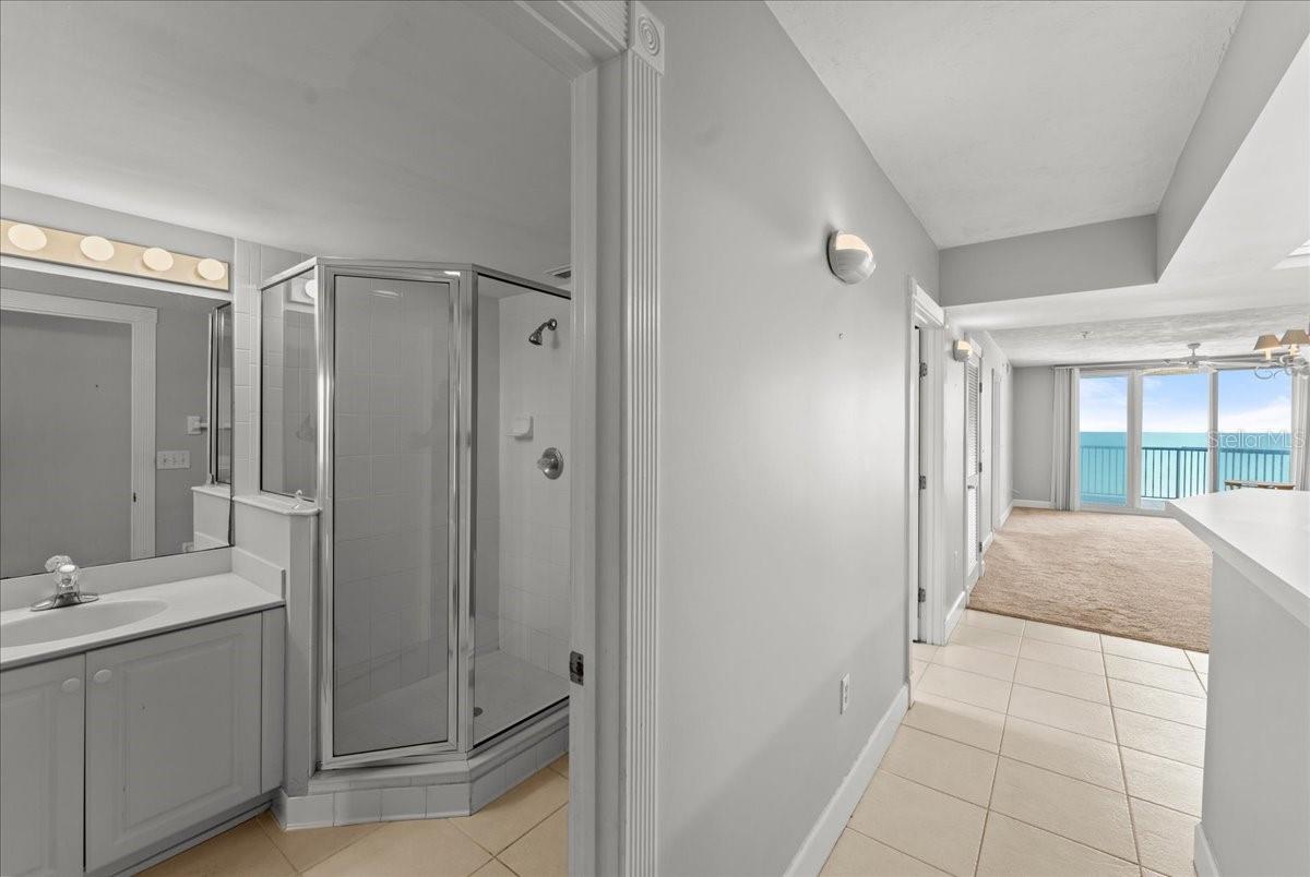 Image 3 of 30 For 3425 Atlantic Avenue 902