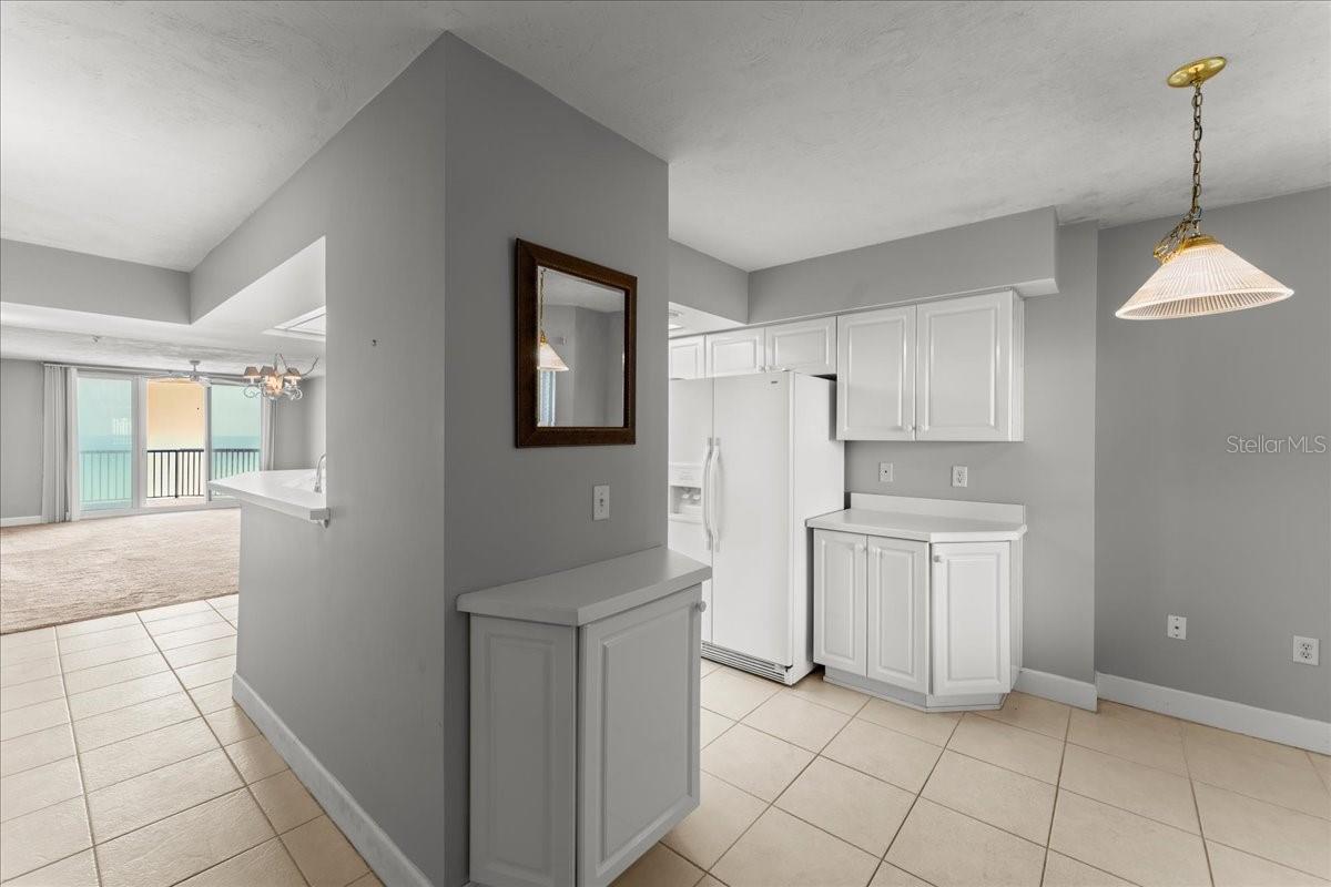 Image 9 of 30 For 3425 Atlantic Avenue 902