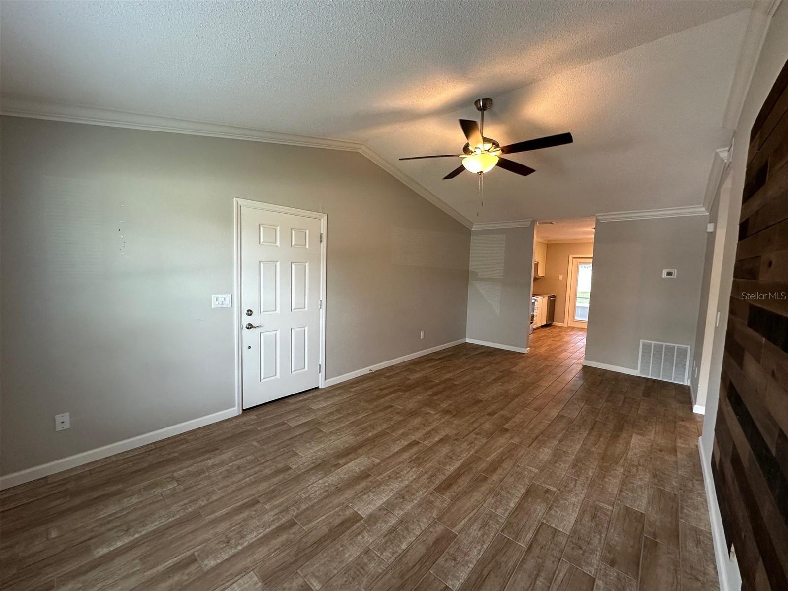 Image 9 of 28 For 2821 Nordman Avenue