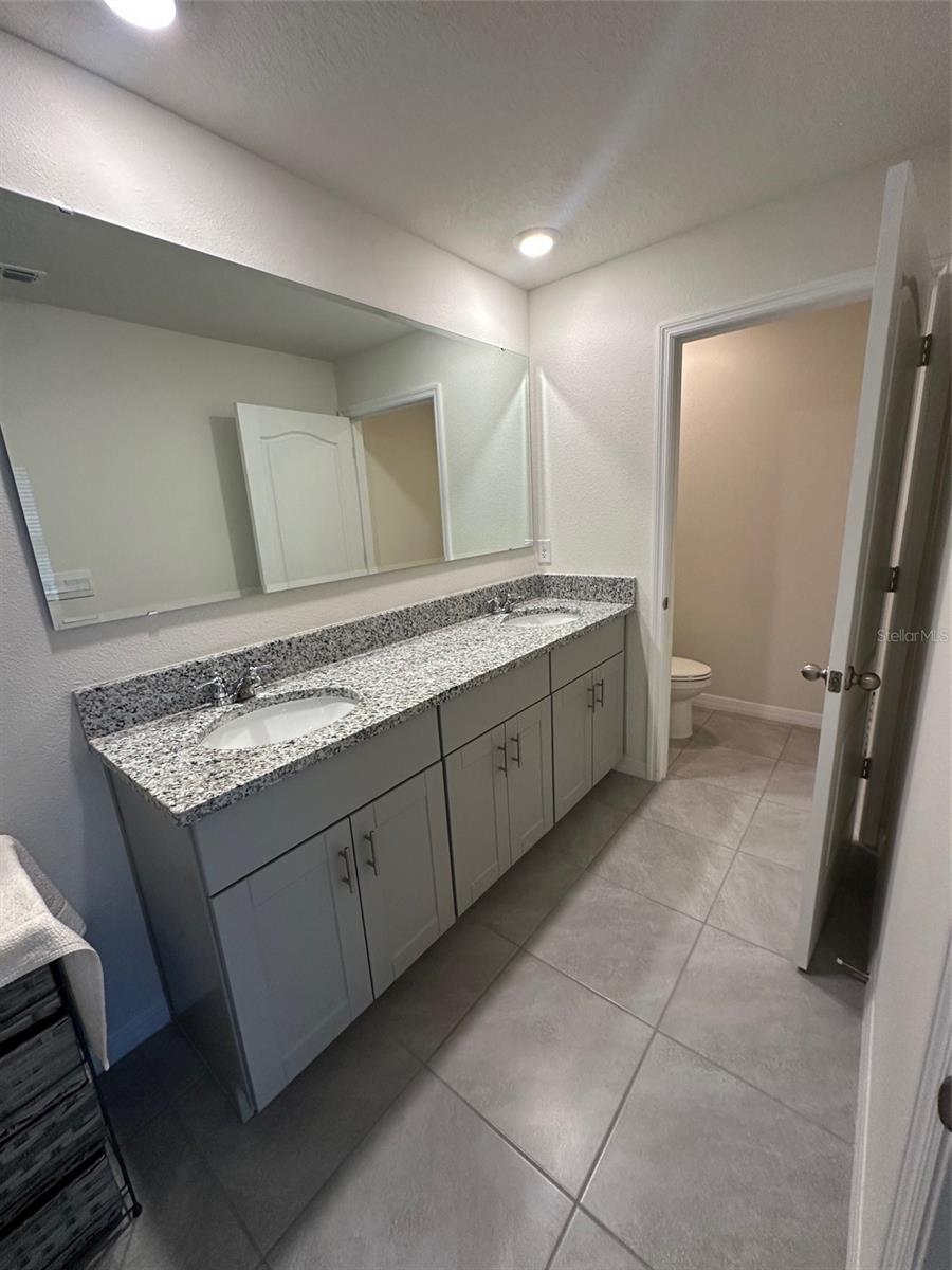 Image 20 of 22 For 3057 Meleto Boulevard