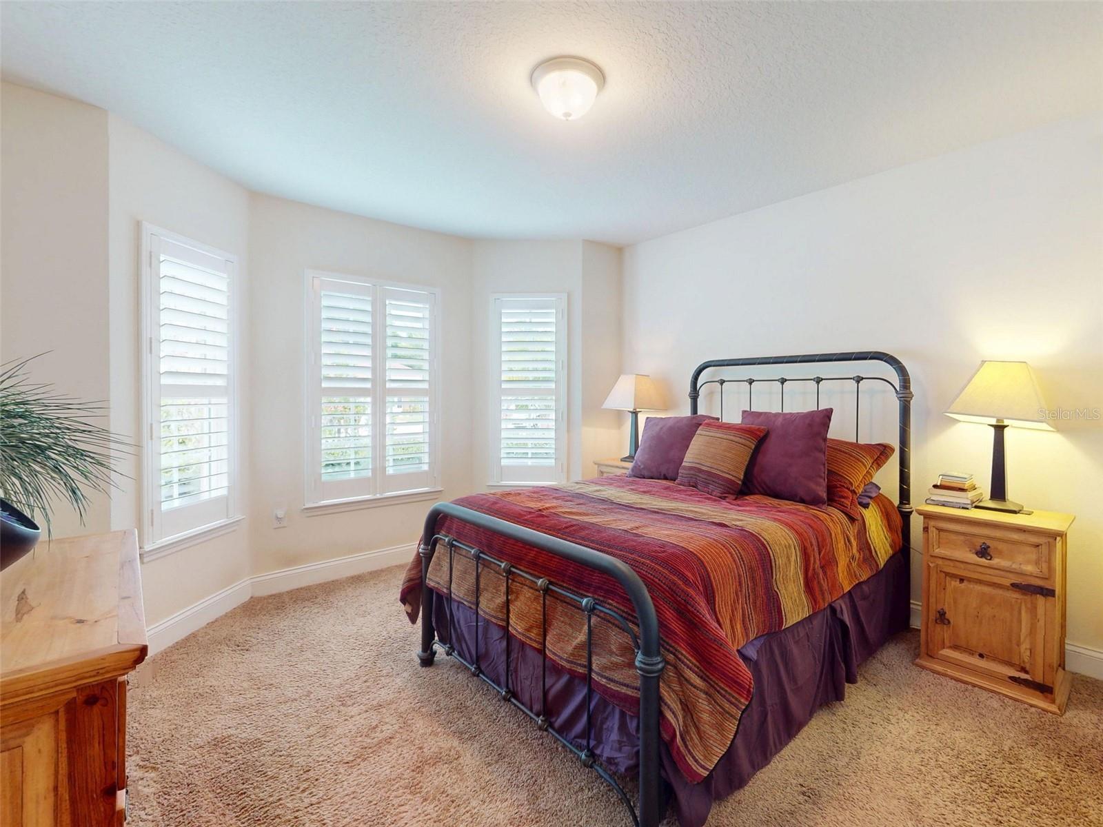 Image 13 of 35 For 535 Coral Trace Boulevard