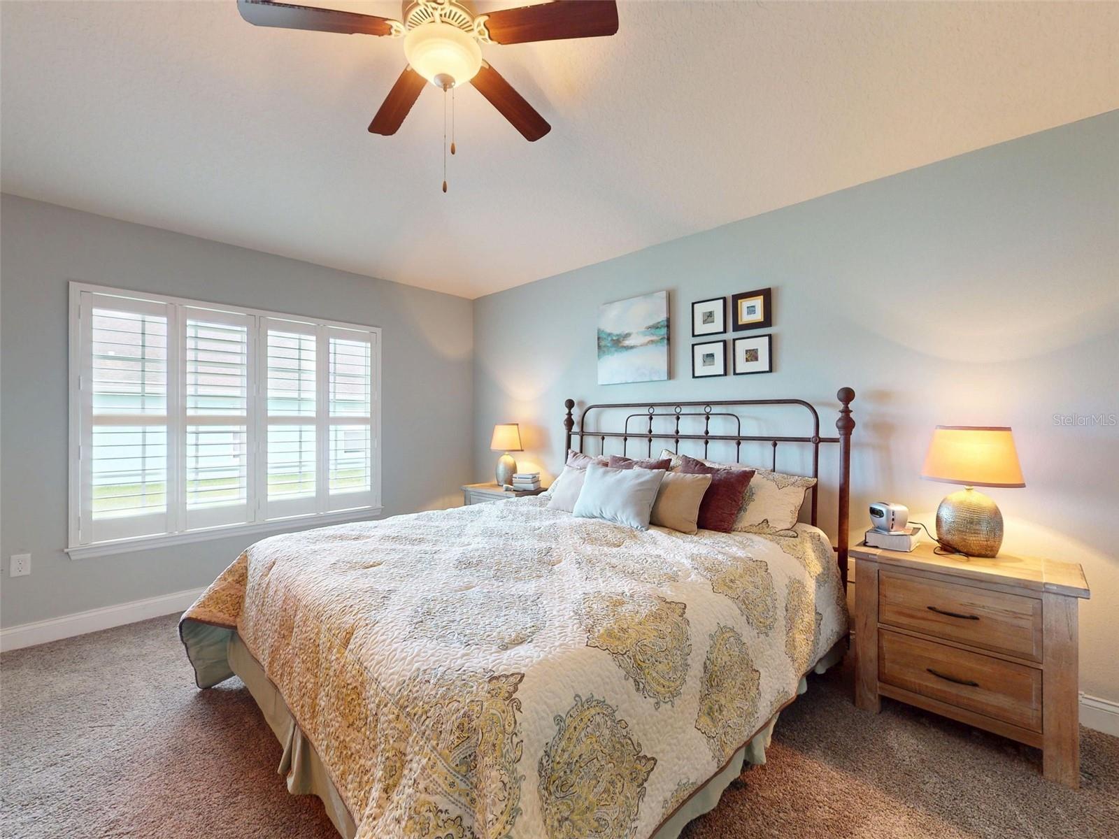 Image 17 of 35 For 535 Coral Trace Boulevard