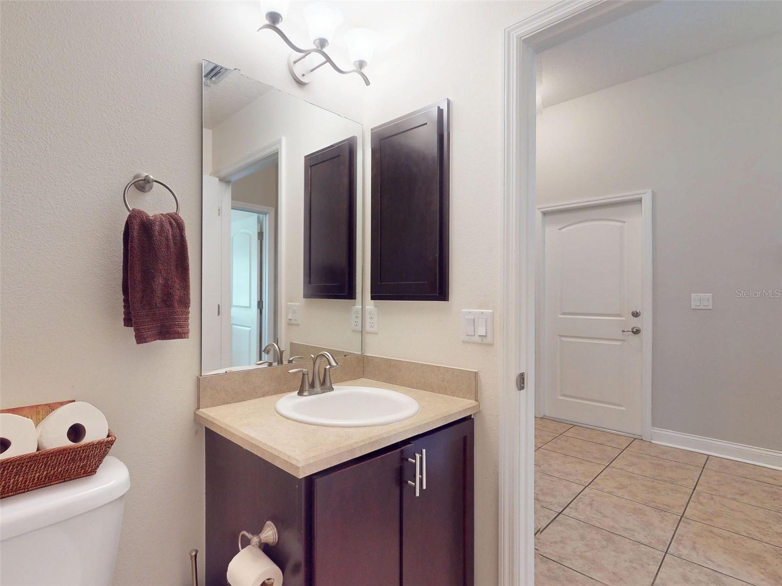 Image 19 of 35 For 535 Coral Trace Boulevard