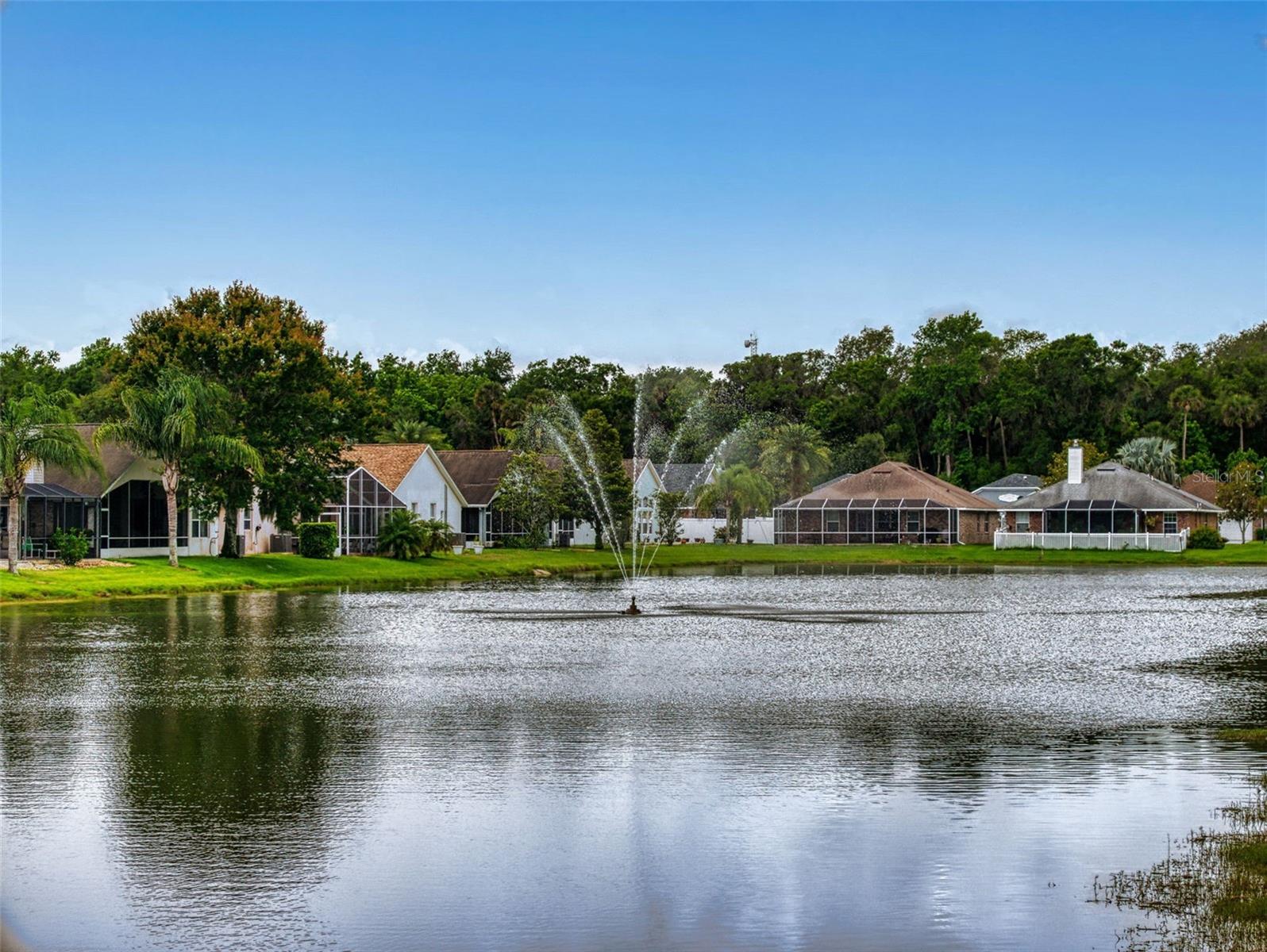 Image 28 of 35 For 535 Coral Trace Boulevard