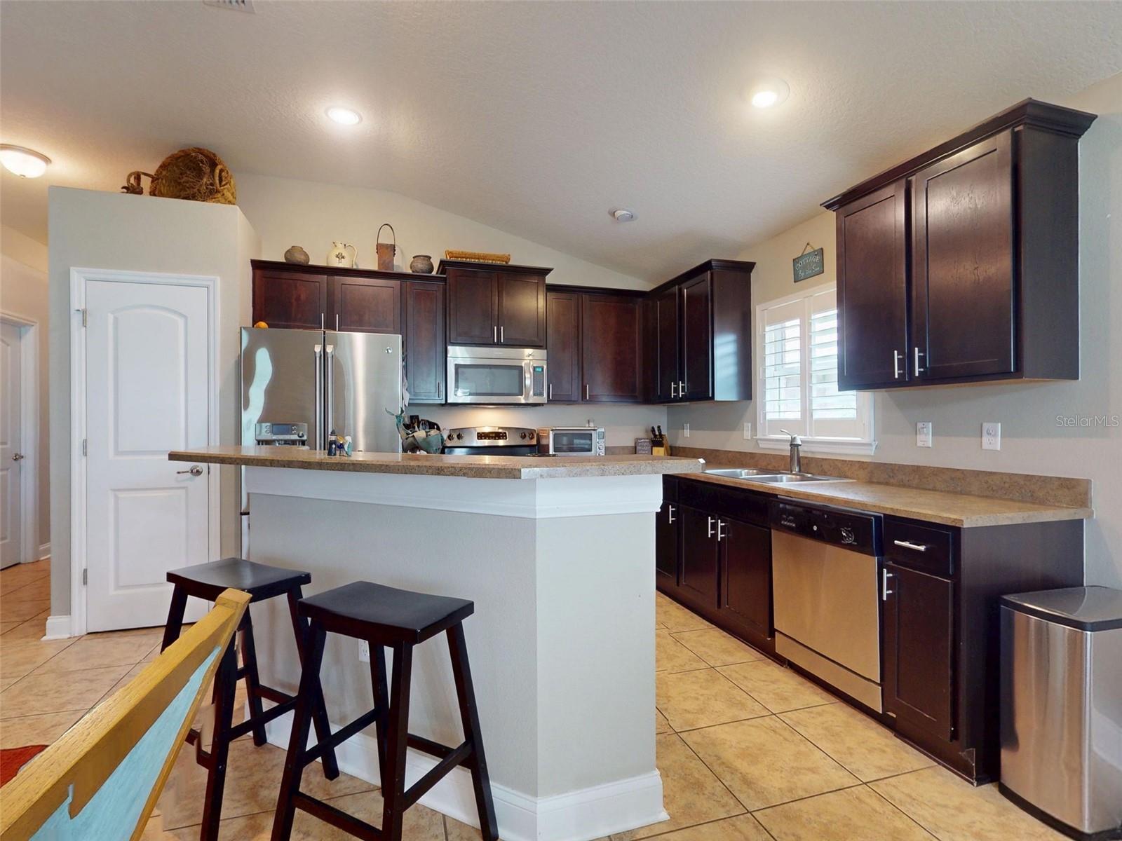 Image 5 of 35 For 535 Coral Trace Boulevard