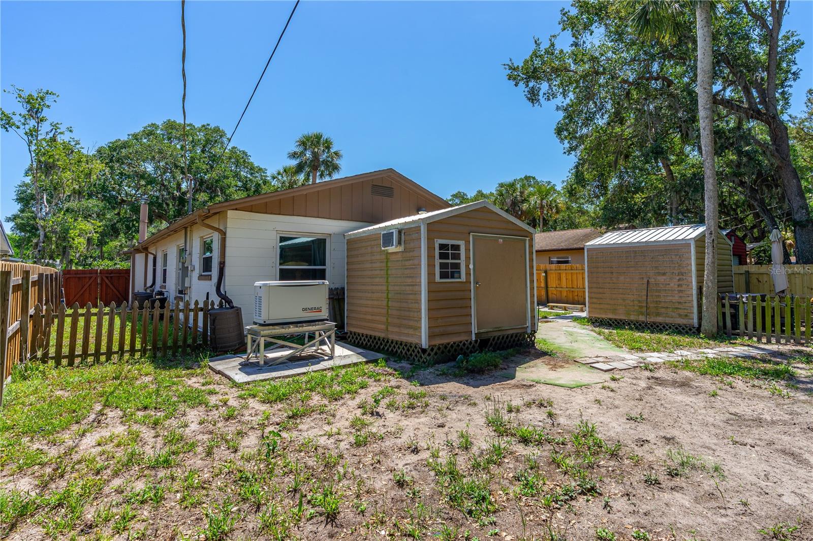 Image 25 of 31 For 428 Perdita Avenue