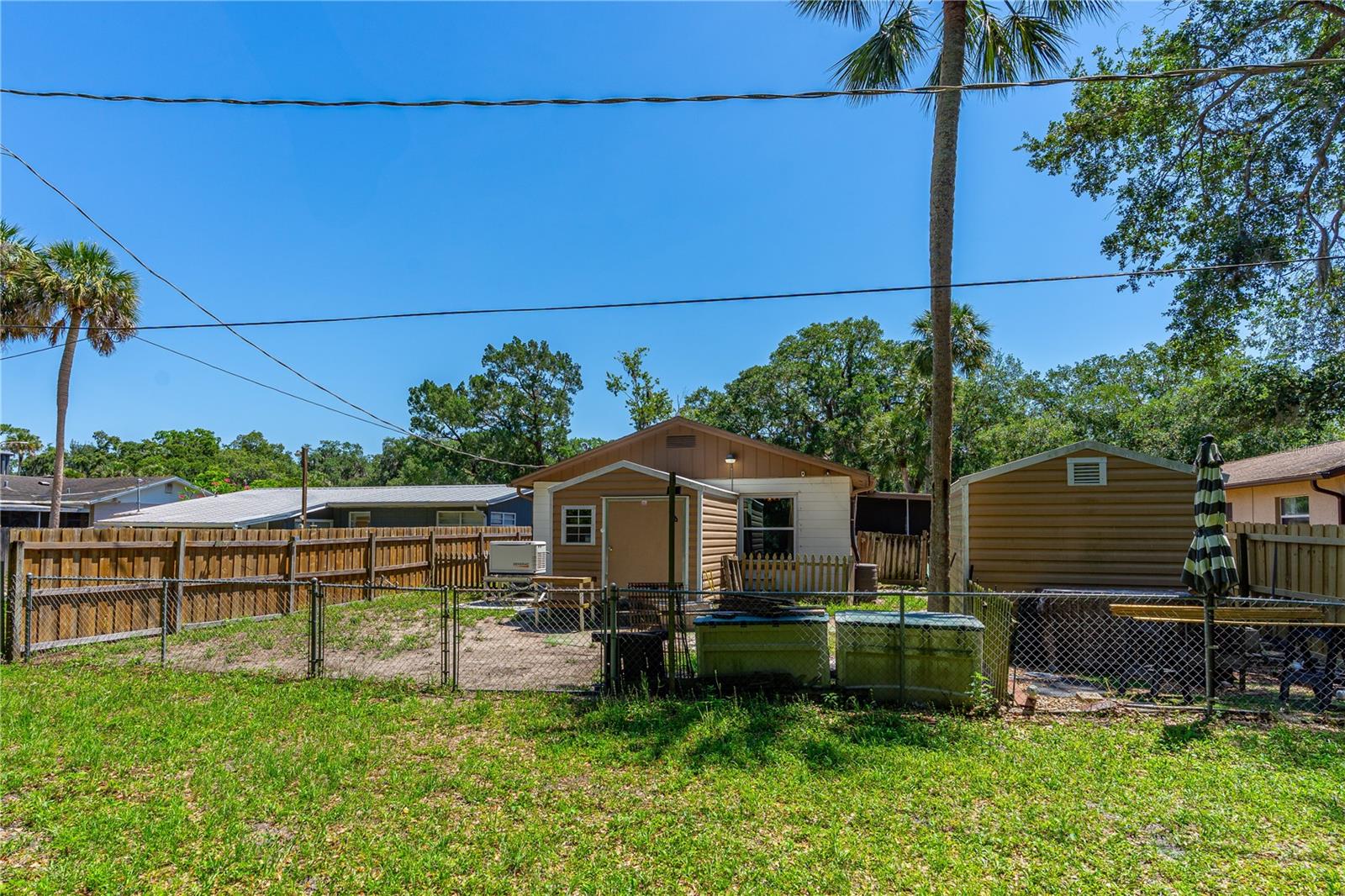 Image 27 of 31 For 428 Perdita Avenue