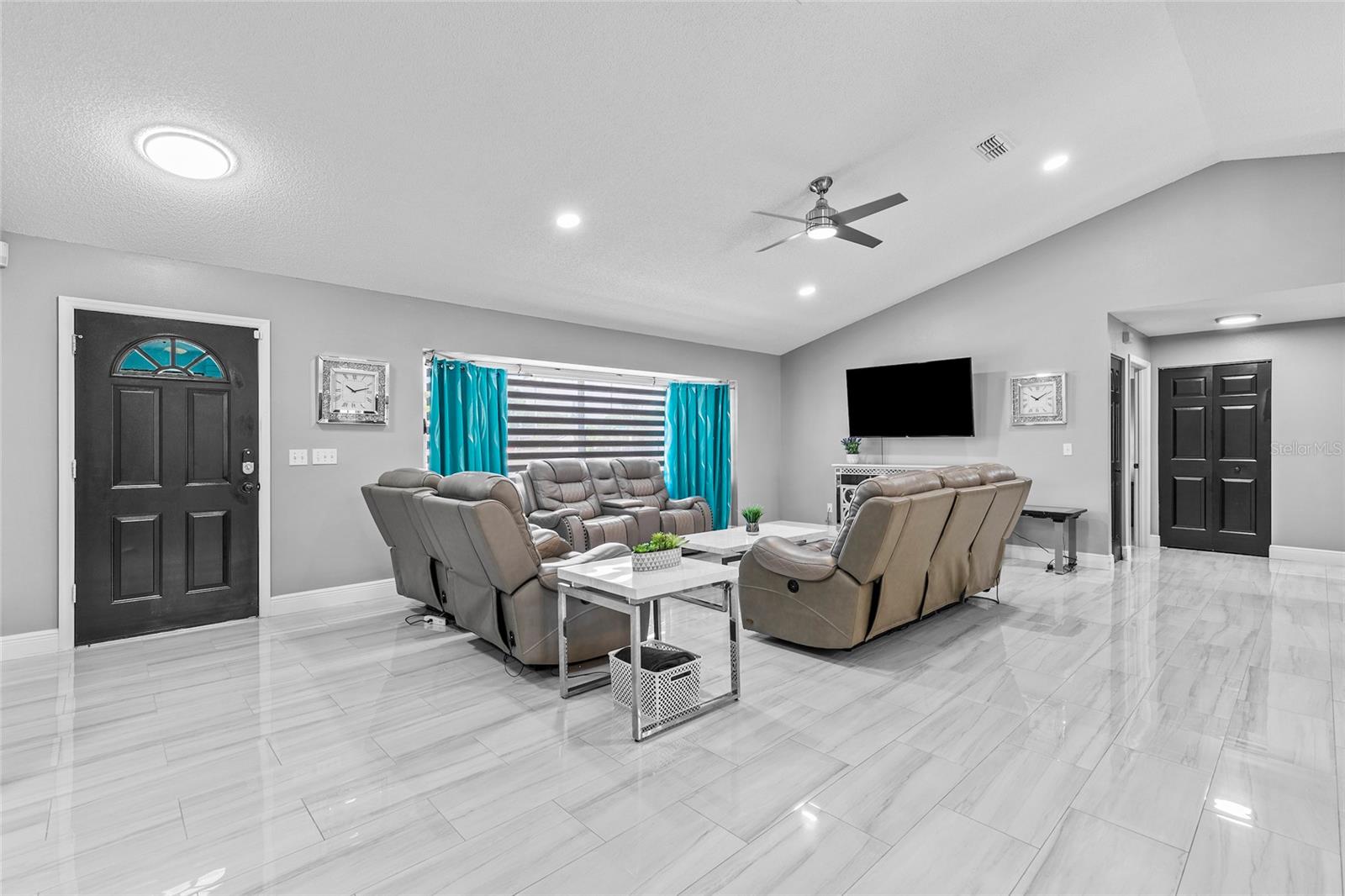 Image 4 of 30 For 1845 Willow Oak Drive
