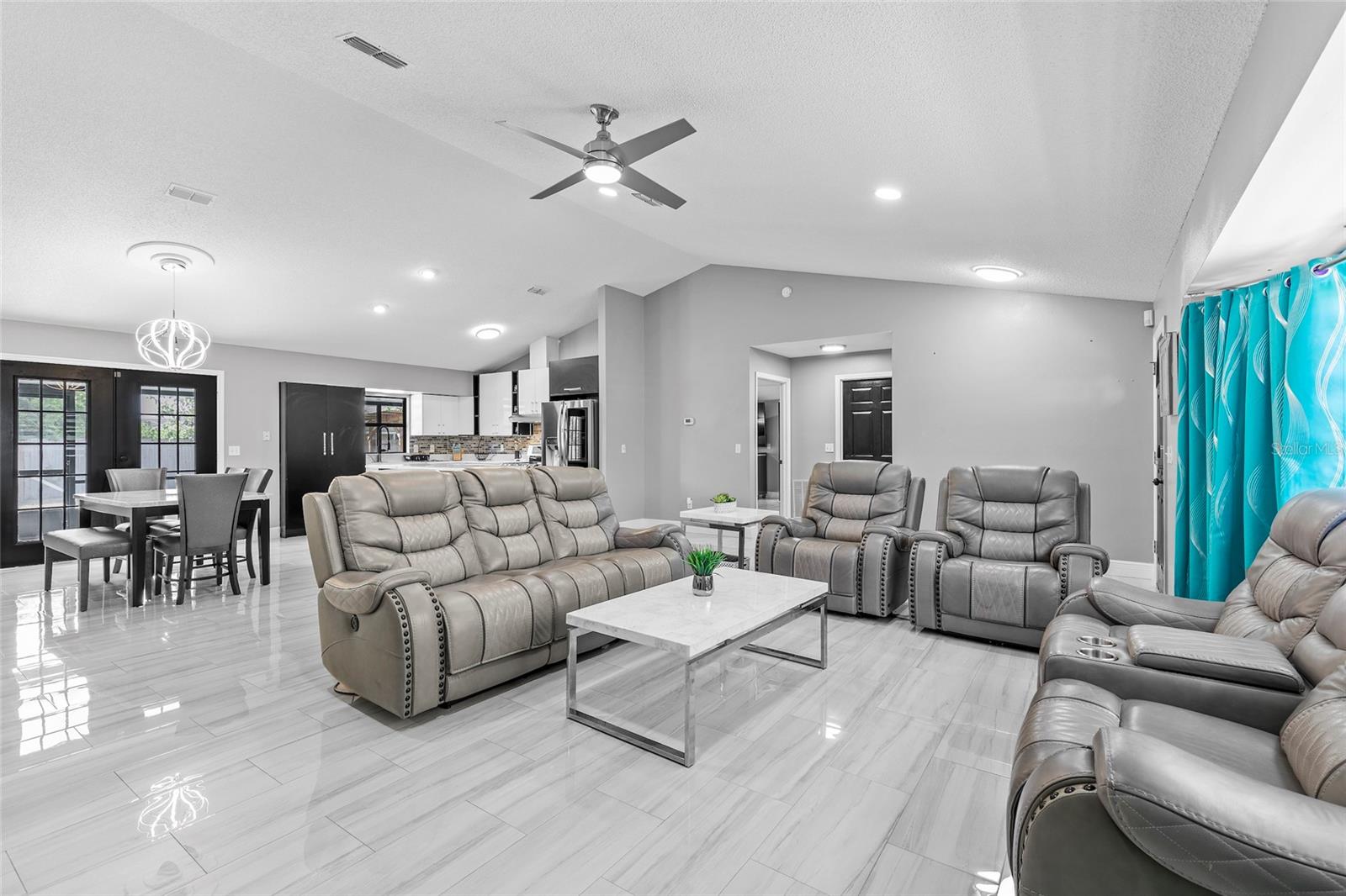 Image 6 of 30 For 1845 Willow Oak Drive