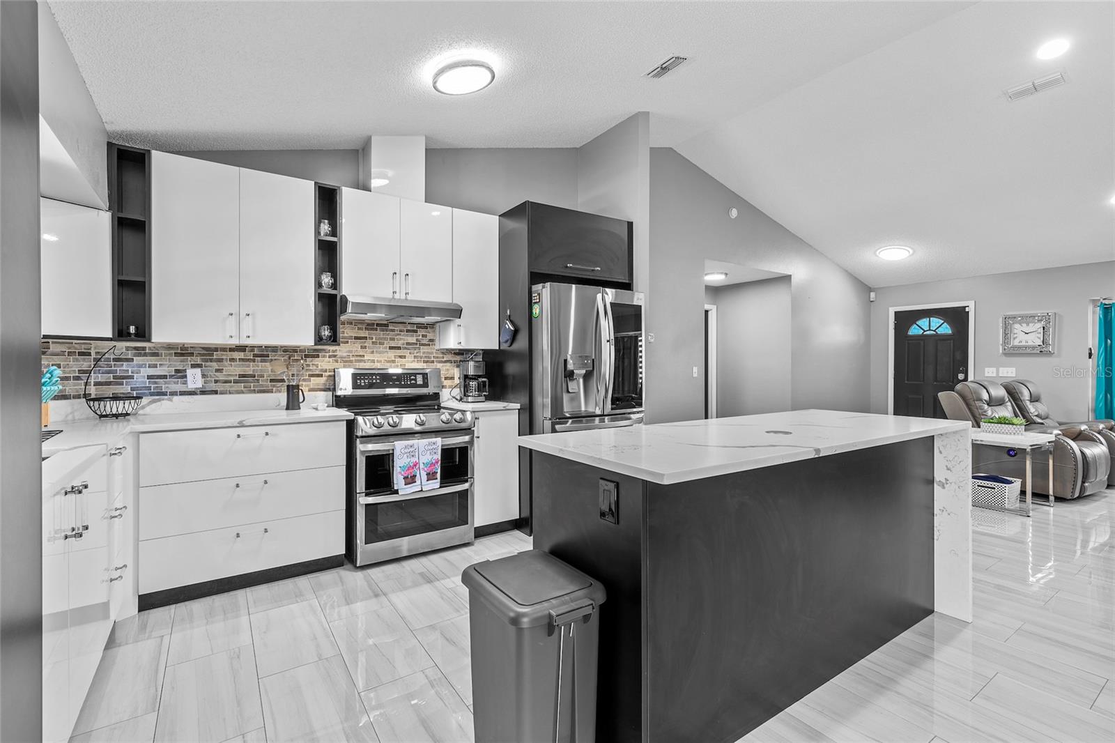 Image 8 of 30 For 1845 Willow Oak Drive