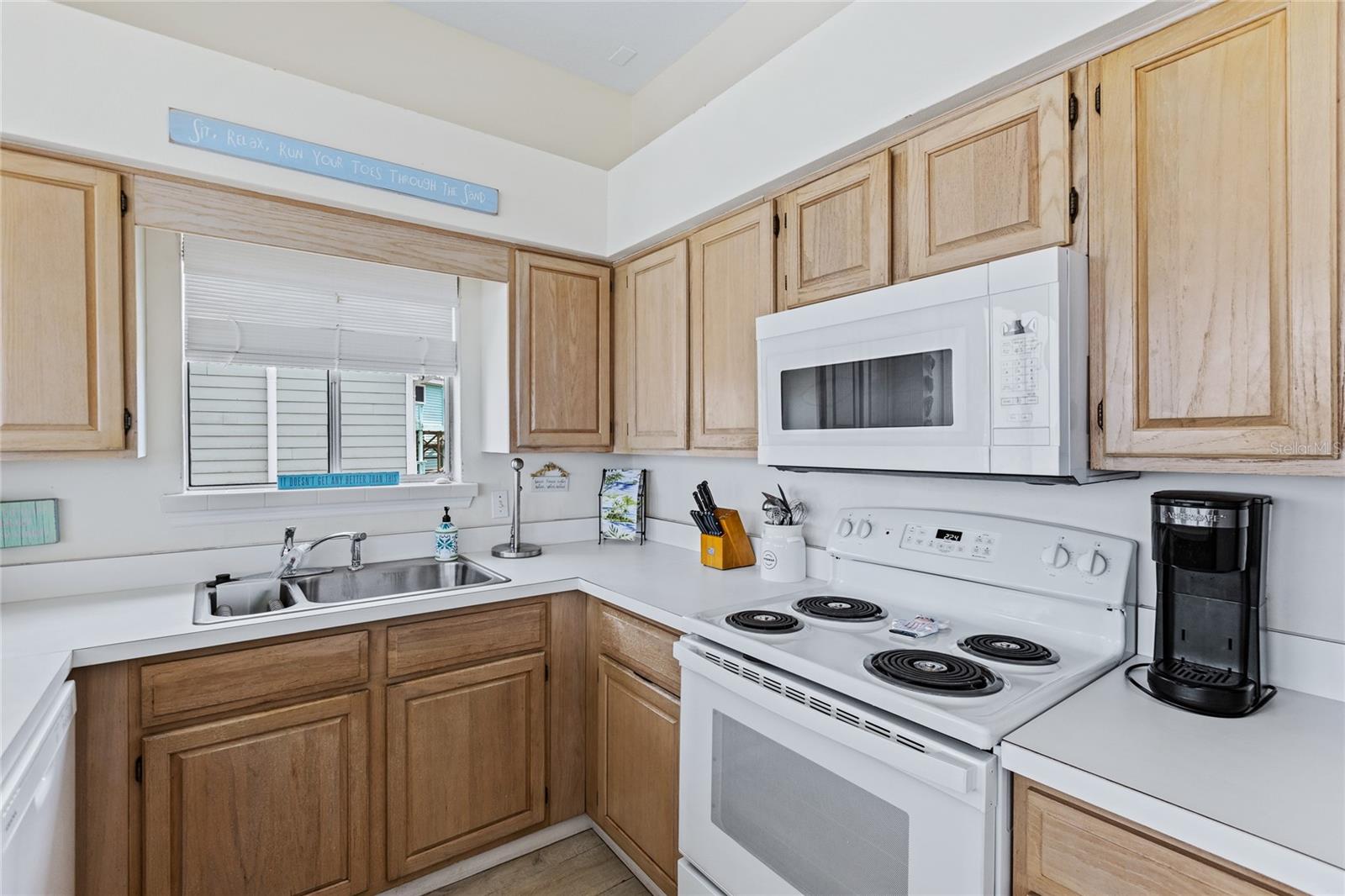 Image 11 of 55 For 6320 Atlantic Avenue