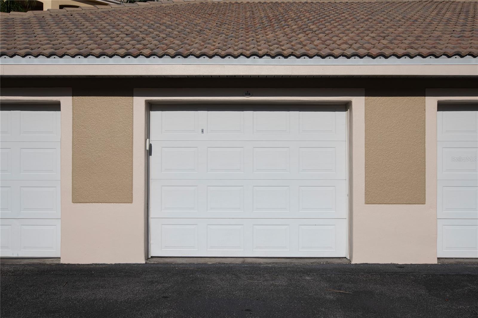 Image 3 of 21 For 424 Luna Bella Lane 316