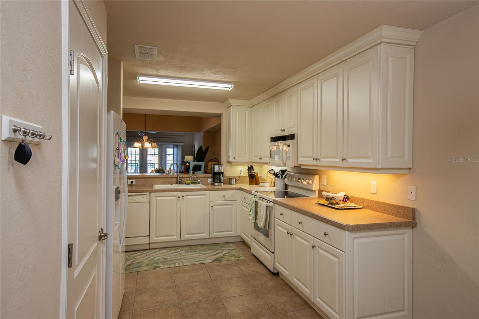 Image 7 of 21 For 424 Luna Bella Lane 316