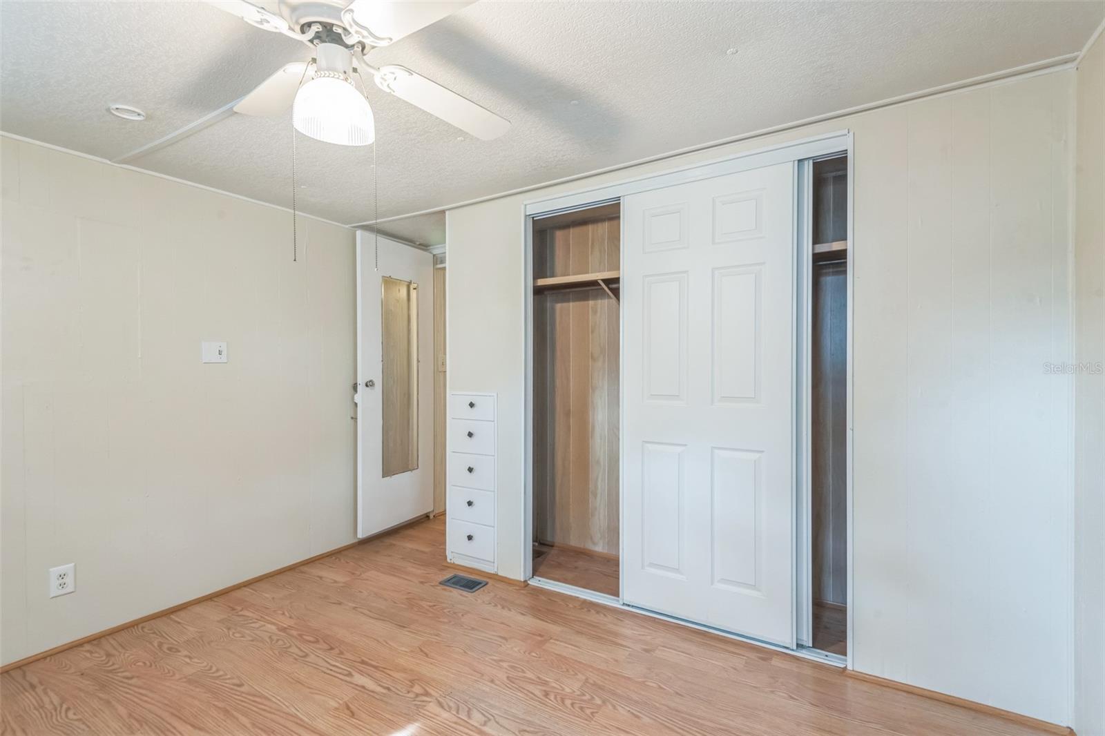 Image 13 of 38 For 5224 Pineland Avenue