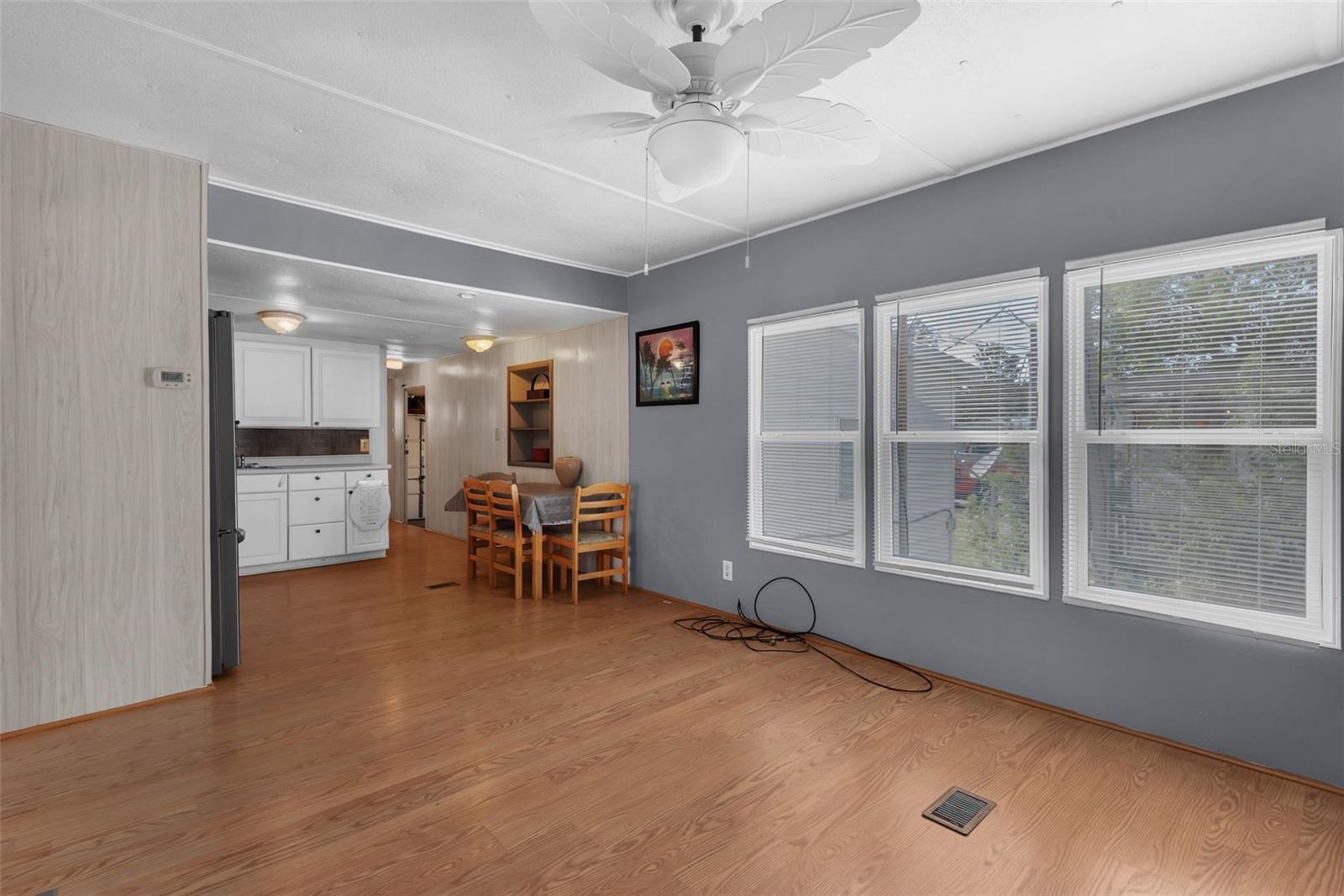 Image 15 of 38 For 5224 Pineland Avenue