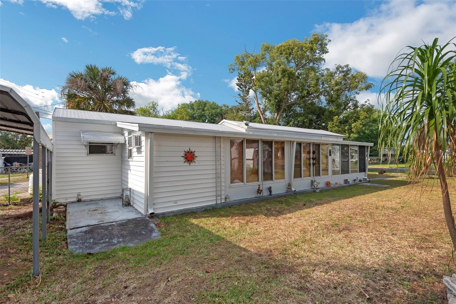 Image 5 of 38 For 5224 Pineland Avenue