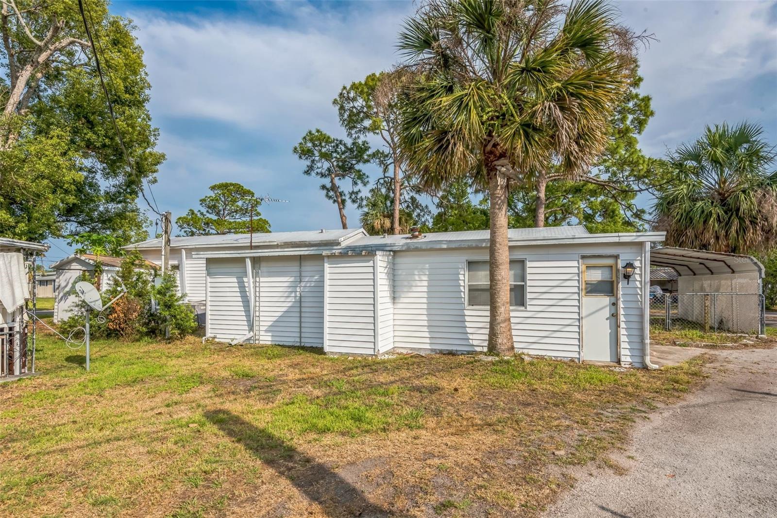 Image 9 of 38 For 5224 Pineland Avenue