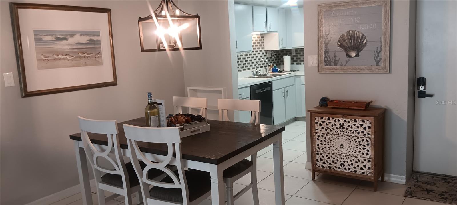 Image 6 of 18 For 4175 Atlantic Avenue 2280