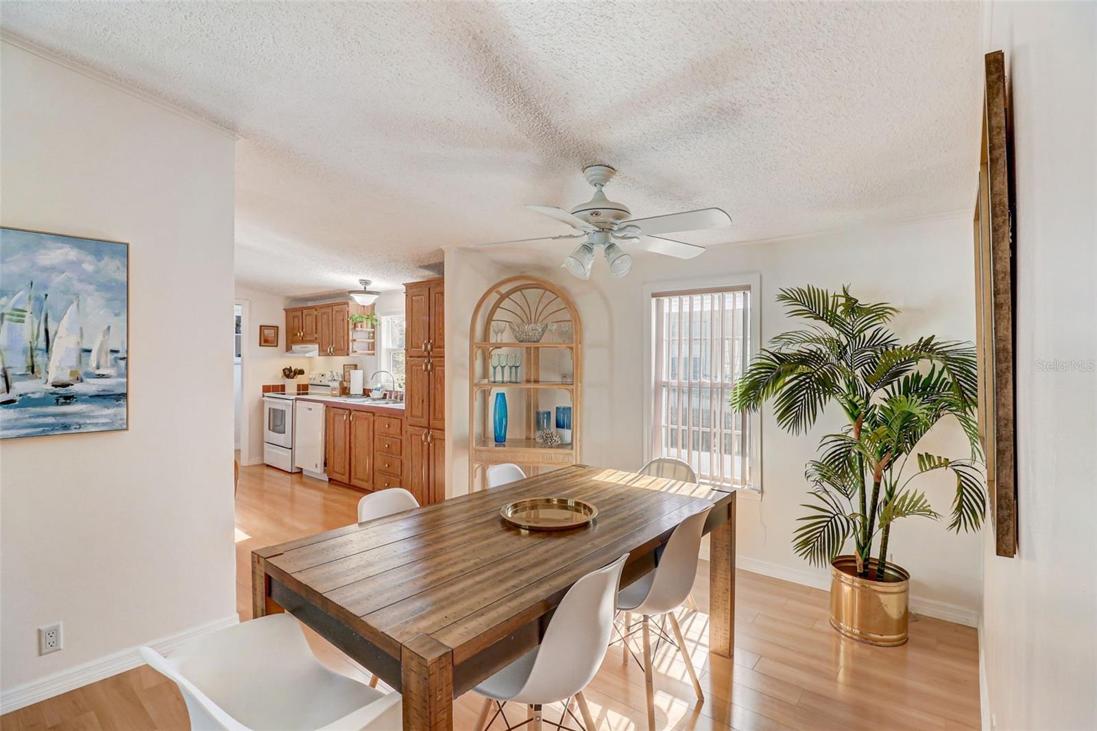 Image 11 of 56 For 4391 Maple Avenue