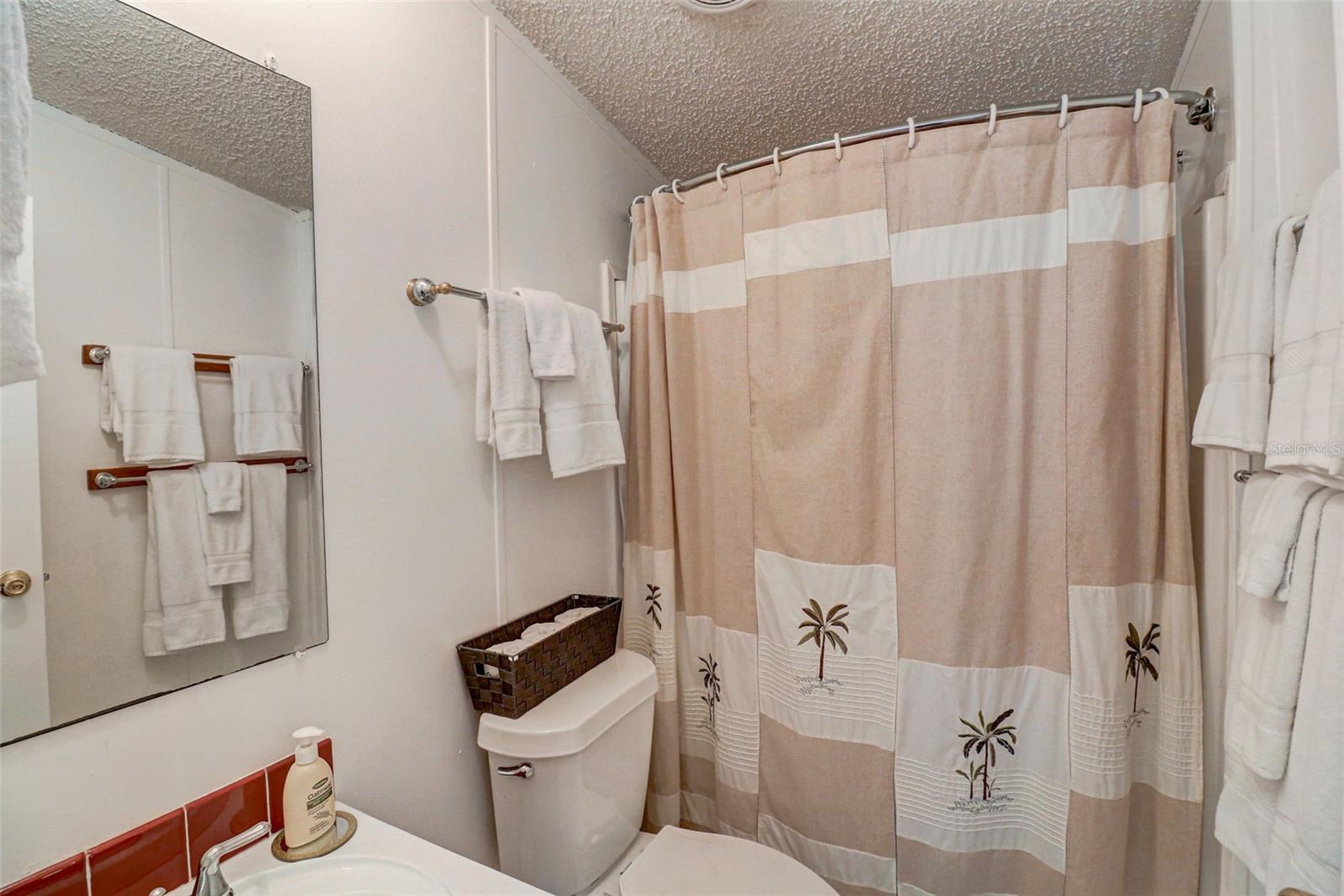 Image 19 of 56 For 4391 Maple Avenue