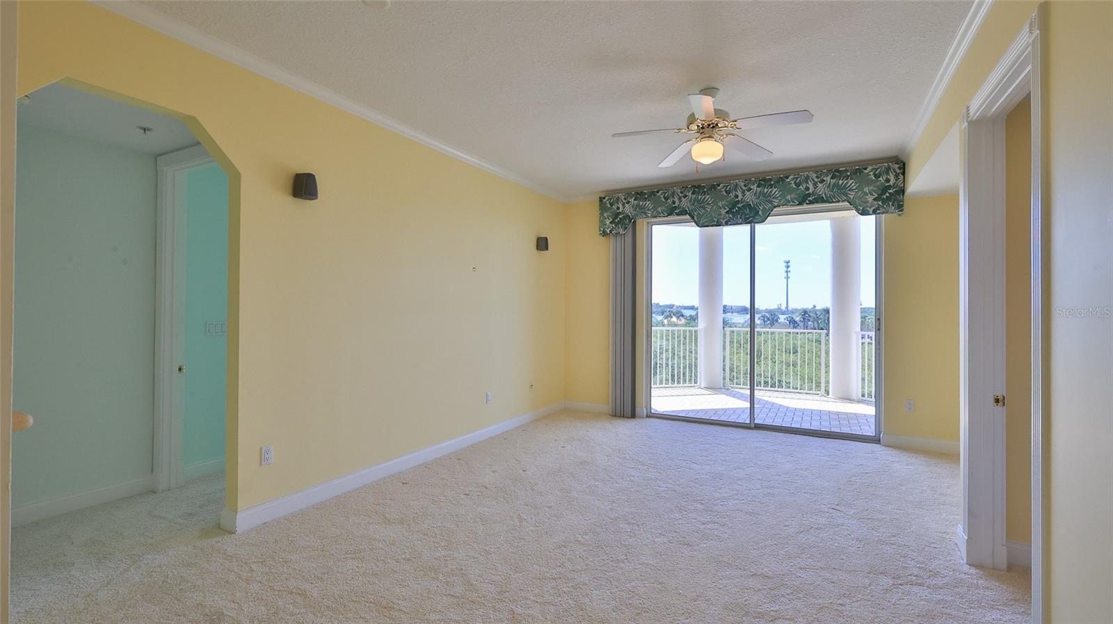 Image 21 of 67 For 4620 Riverwalk Village Court 7306