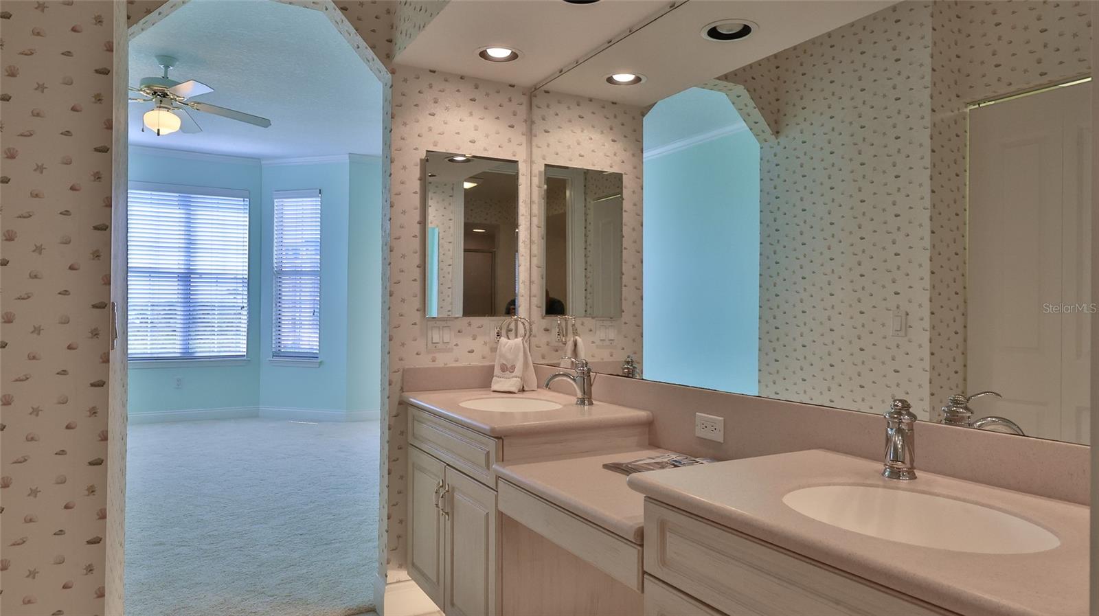 Image 37 of 67 For 4620 Riverwalk Village Court 7306