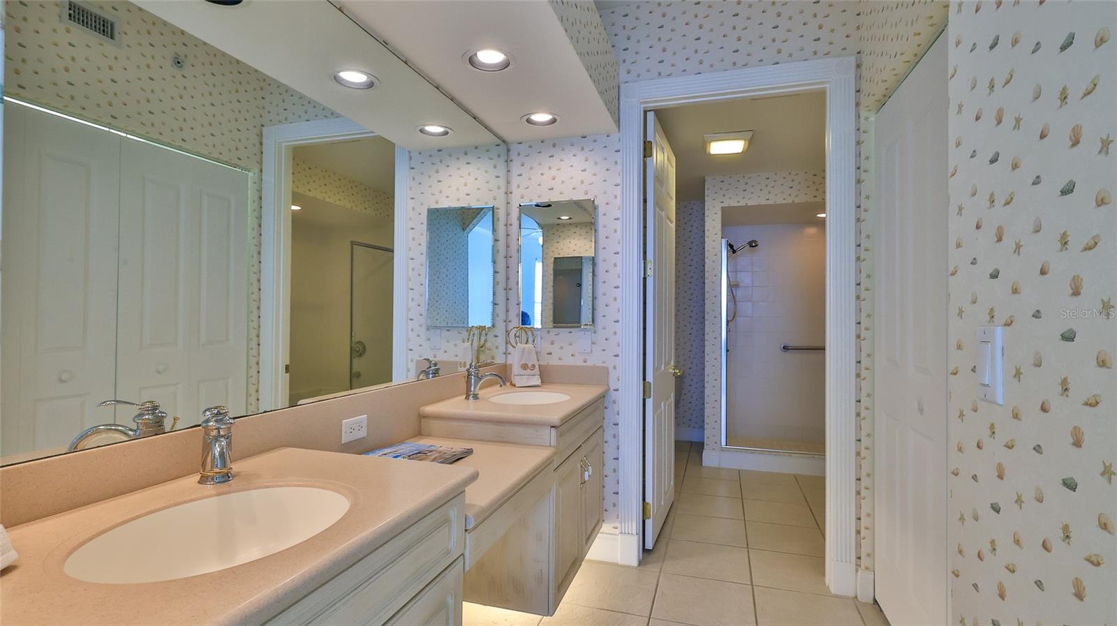 Image 39 of 67 For 4620 Riverwalk Village Court 7306