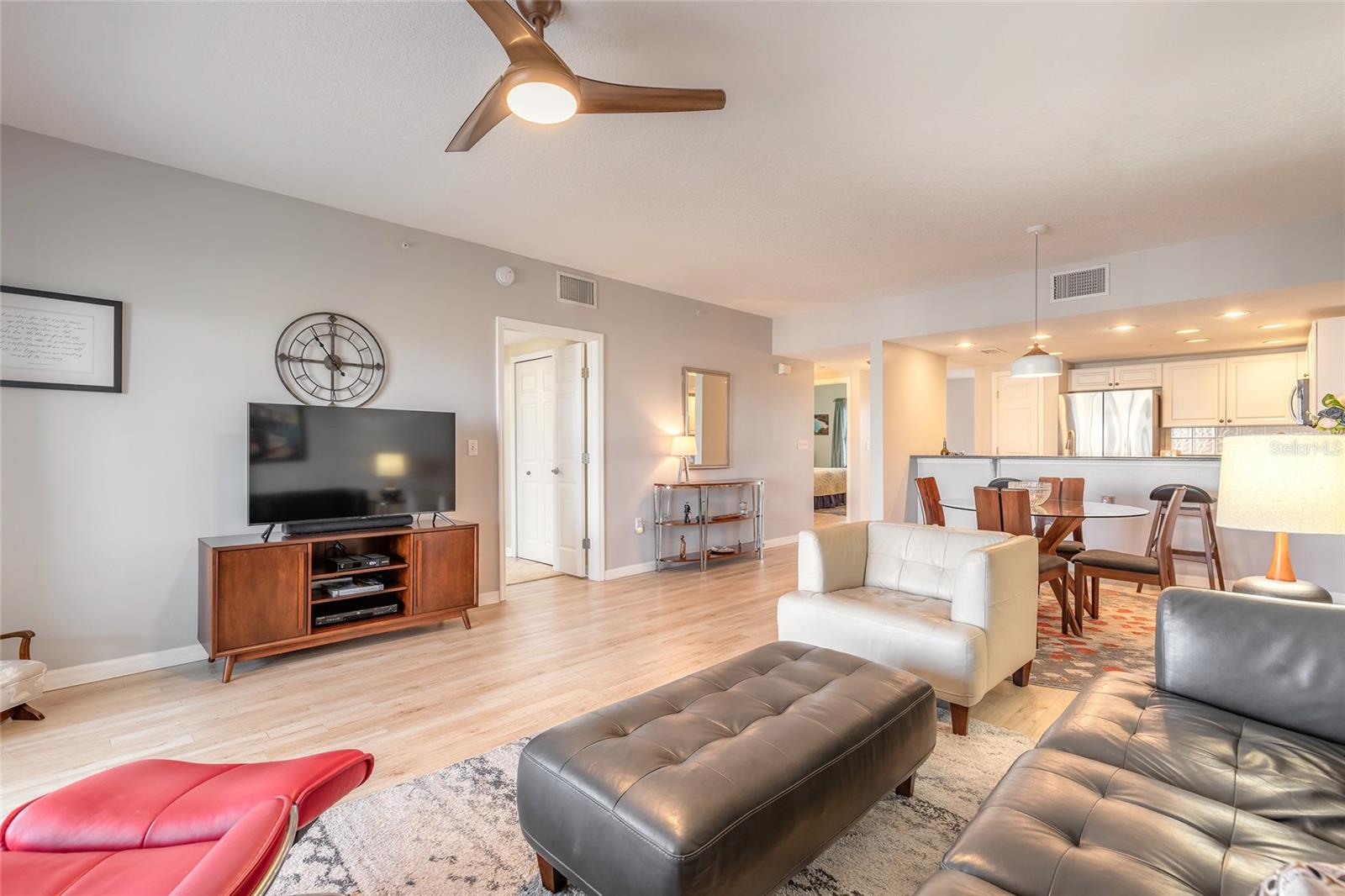 Image 25 of 50 For 5300 Atlantic Avenue 1-603