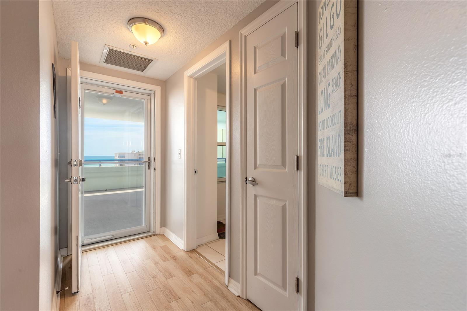 Image 32 of 50 For 5300 Atlantic Avenue 1-603