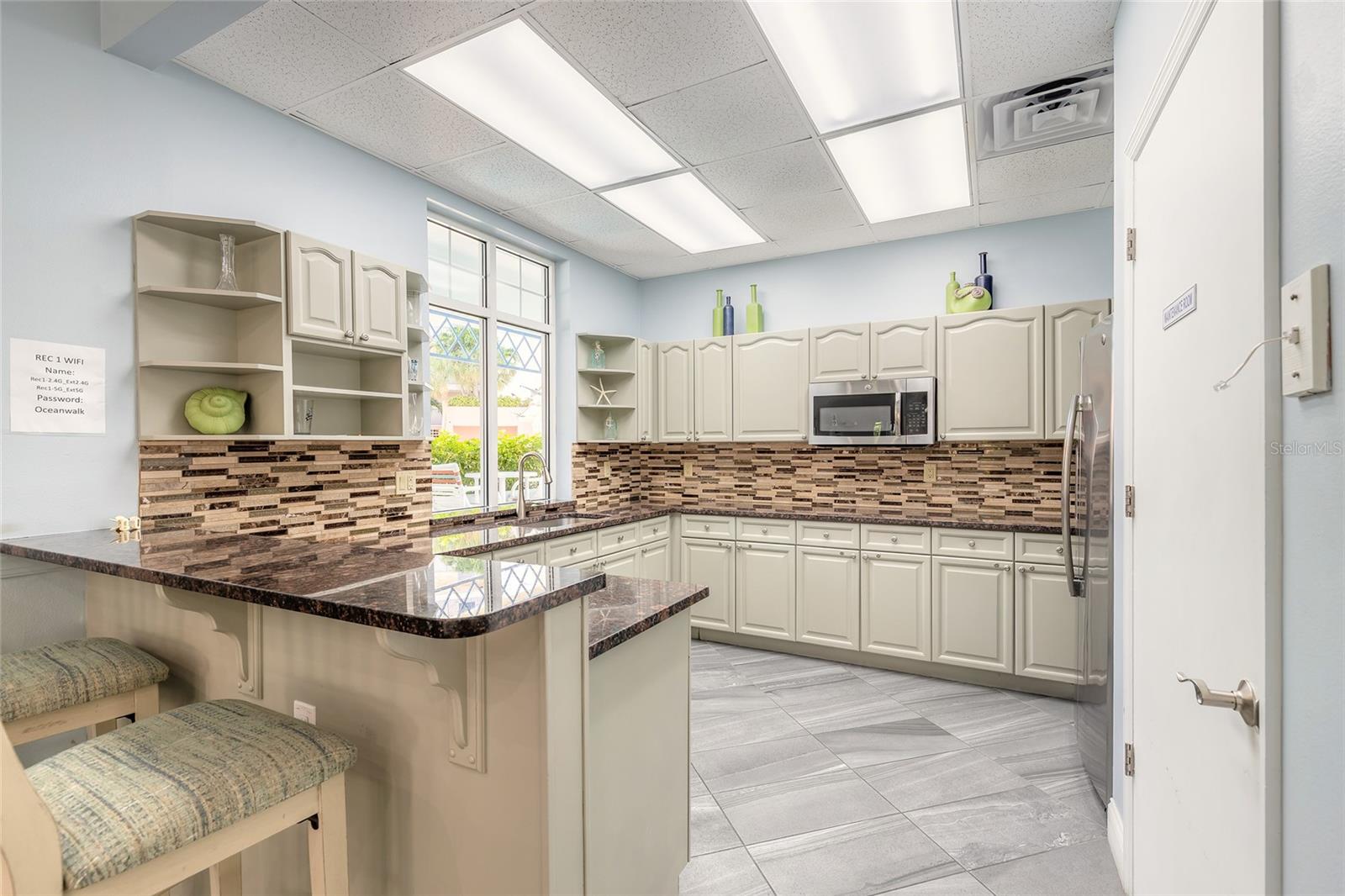 Image 40 of 50 For 5300 Atlantic Avenue 1-603