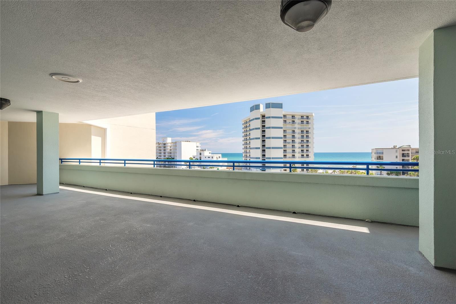 Image 8 of 50 For 5300 Atlantic Avenue 1-603