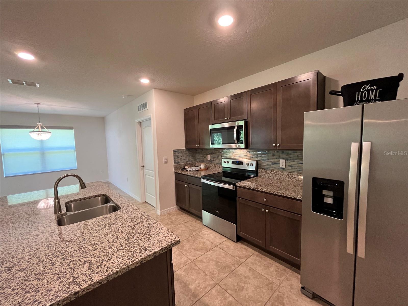 Image 7 of 23 For 1822 Red Rock Road